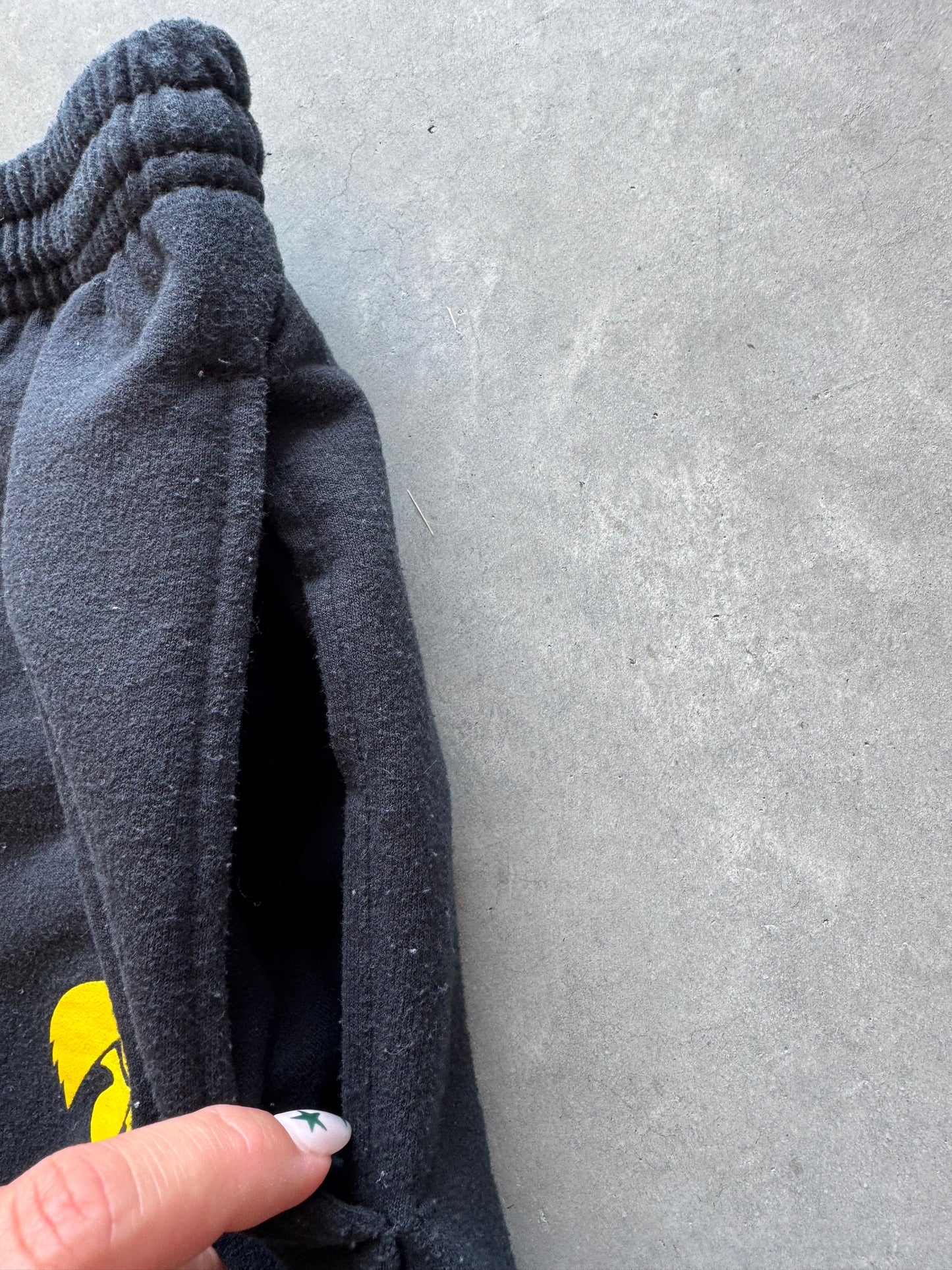 Vintage Iowa Hawkeyes Sweatpants - S