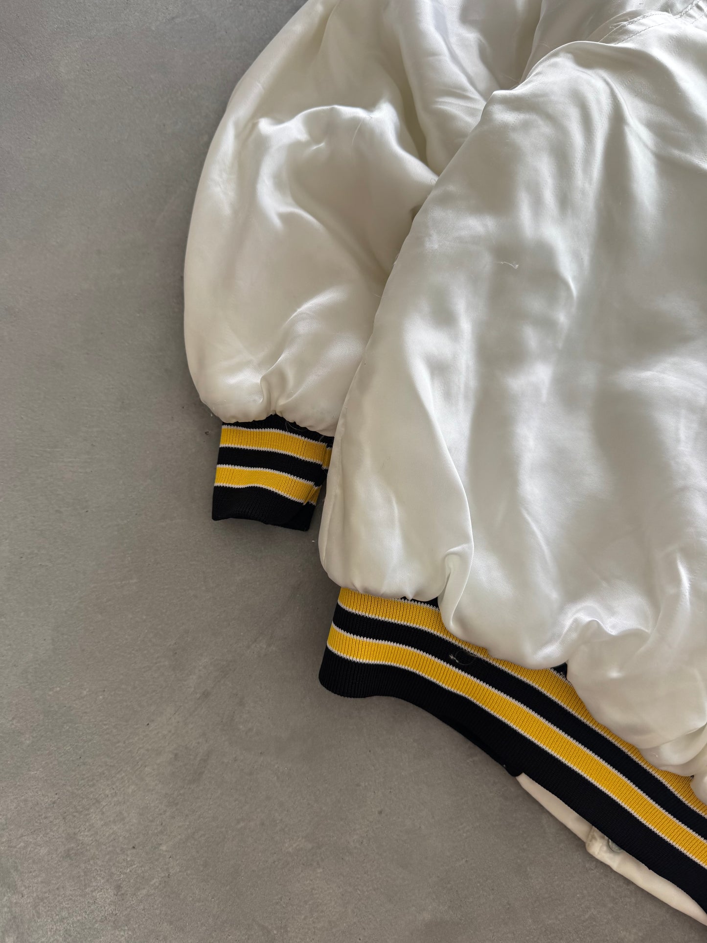Vintage Iowa Hawkeyes Satin Bomber Jacket - L