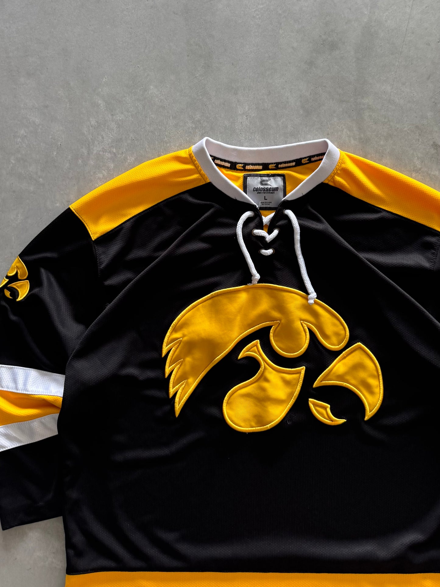 Vintage Iowa Hawkeyes Hockey Jersey - L