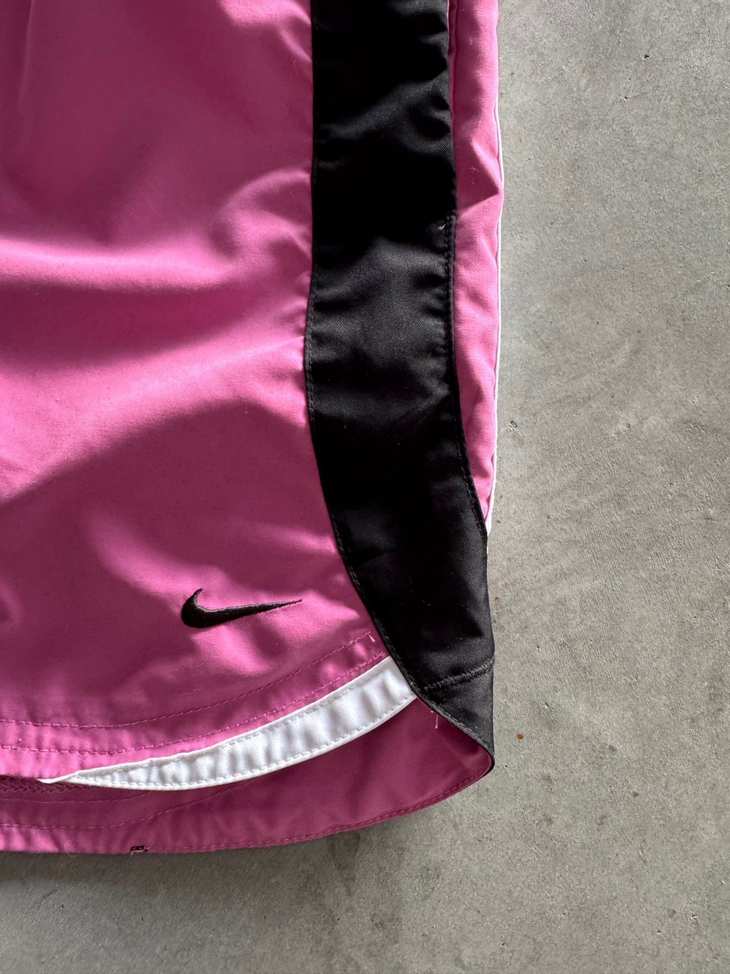 Vintage Nike Shorts - M