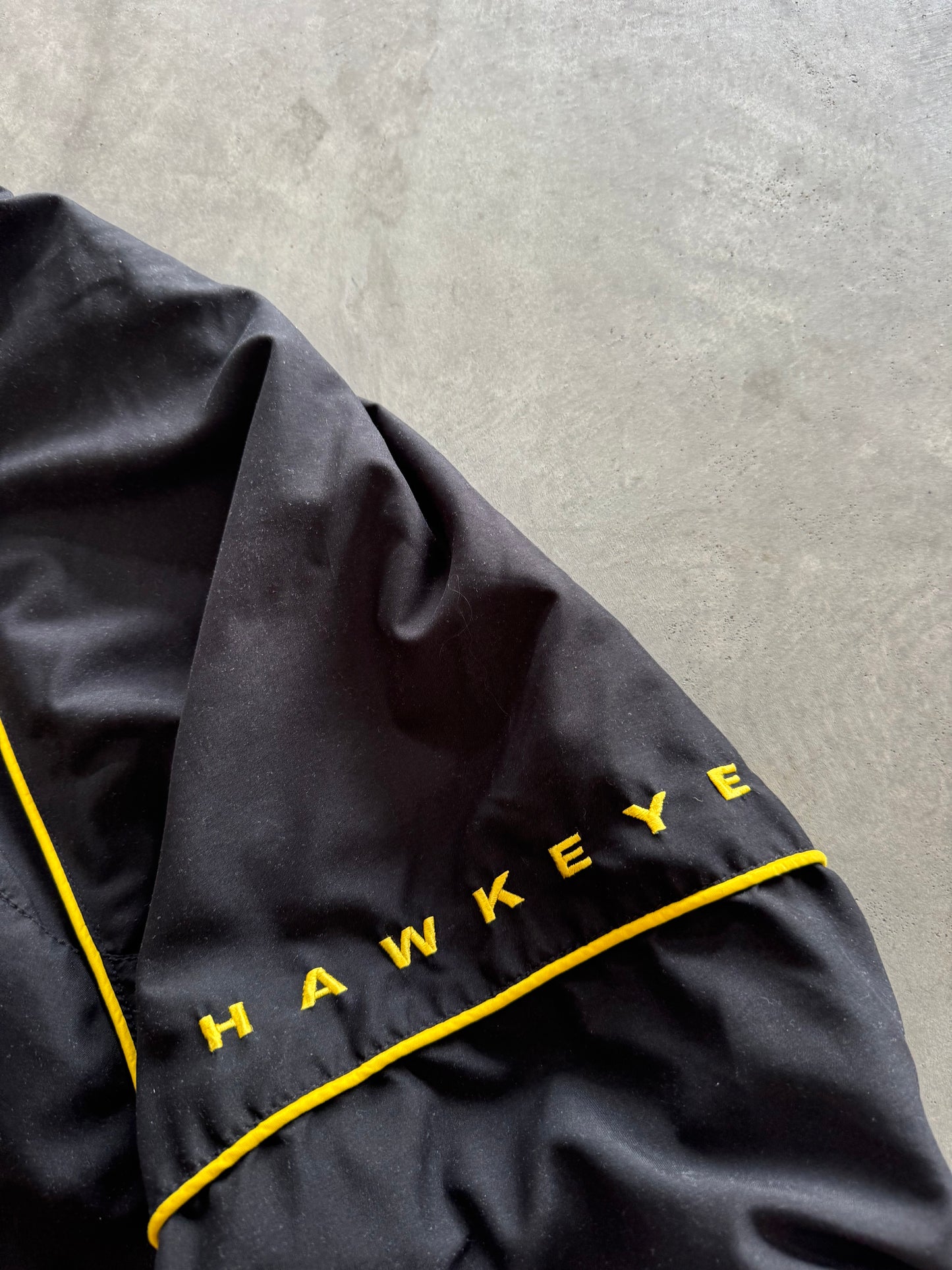 Vintage Iowa Hawkeyes Windbreaker - XXL