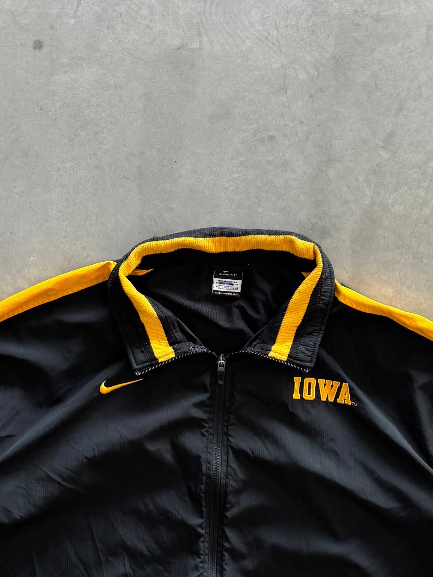 Iowa Hawkeyes Nike Jacket - XXL