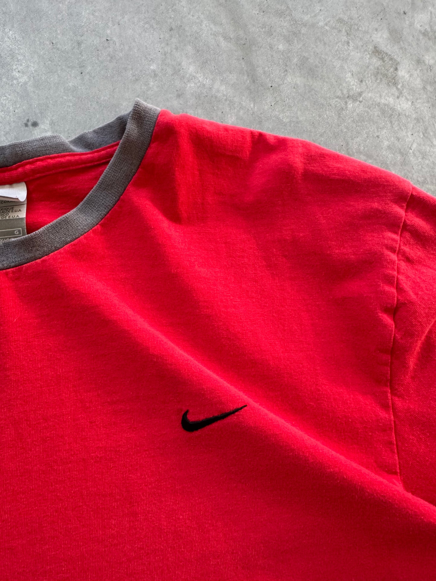 Vintage 00s Nike Tee - L