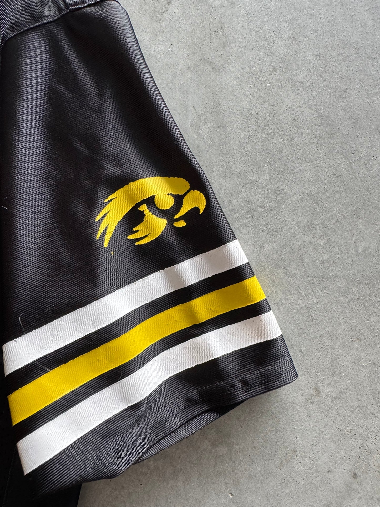 Vintage 90s Starter Iowa Hawkeyes Women’s Jersey - L