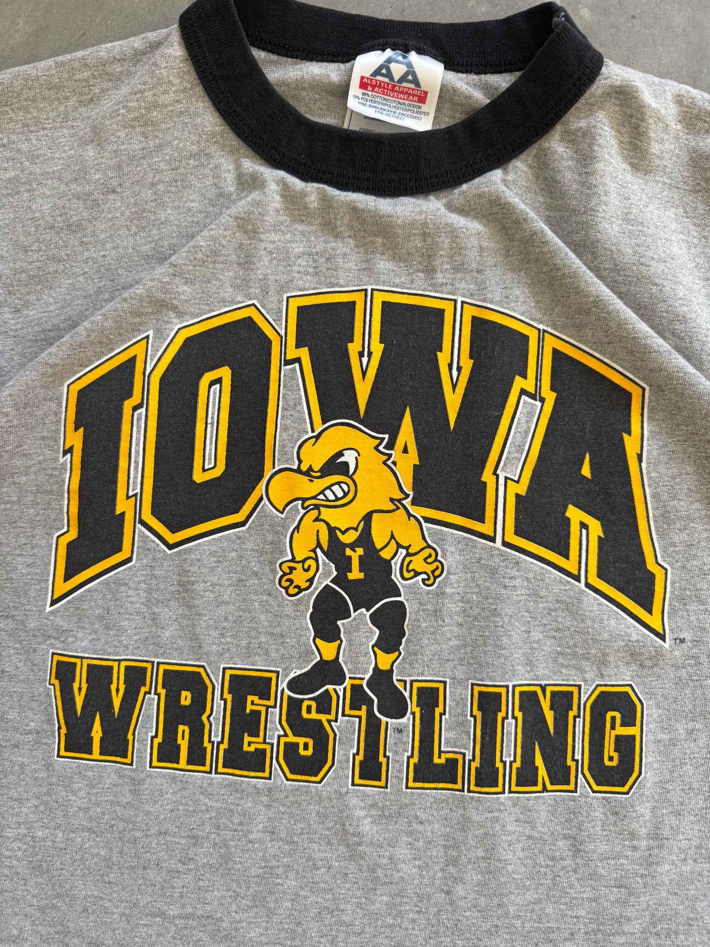 Vintage Iowa Hawkeyes Wrestling Tee - S
