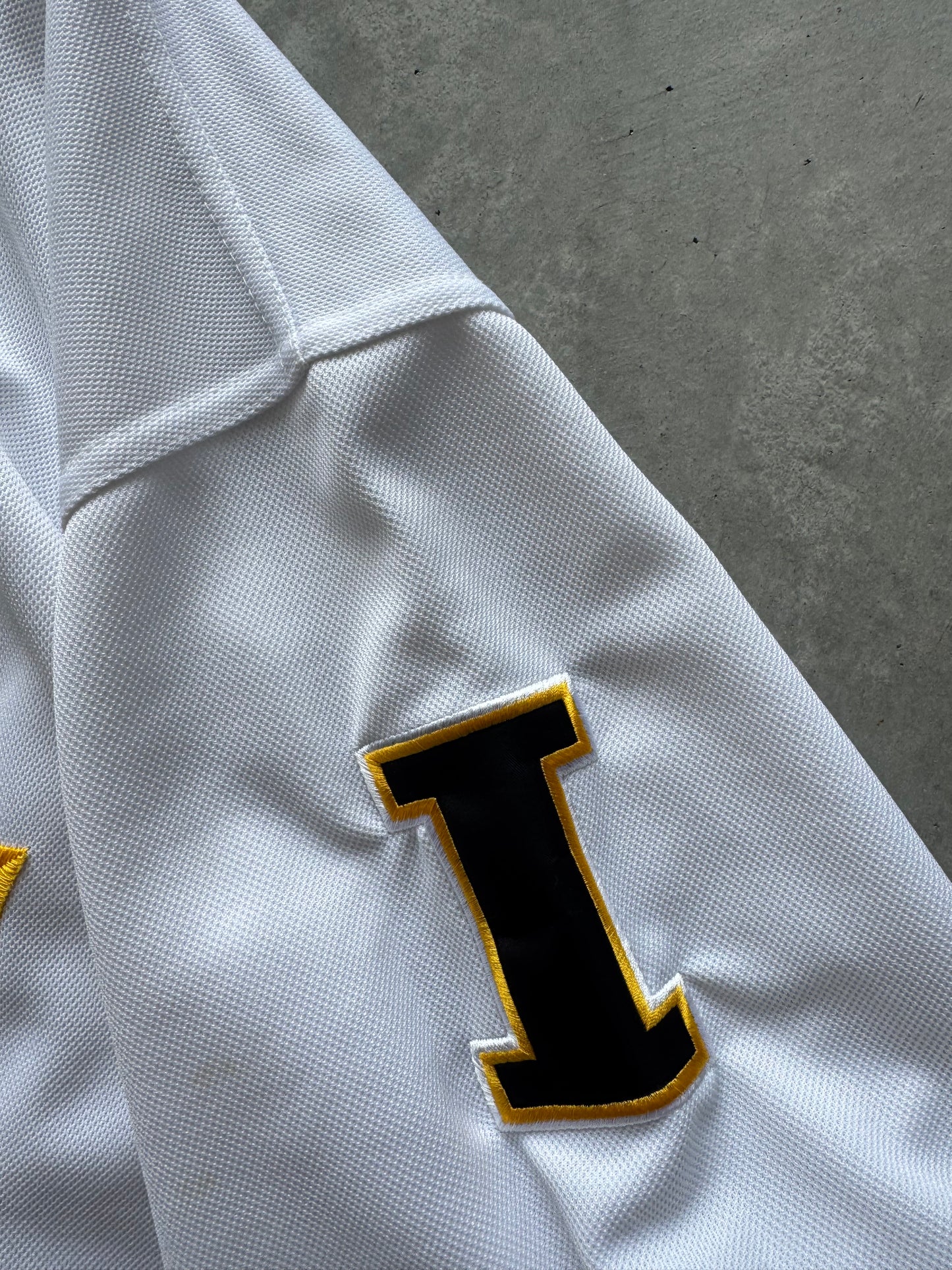 Vintage Iowa Hawkeyes Baseball Jersey - L