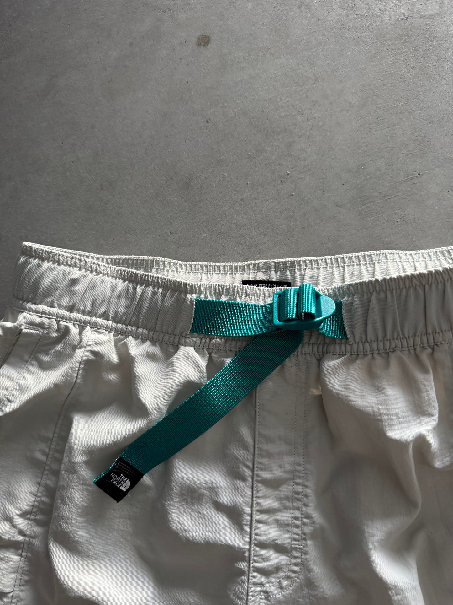 North Face Shorts - M