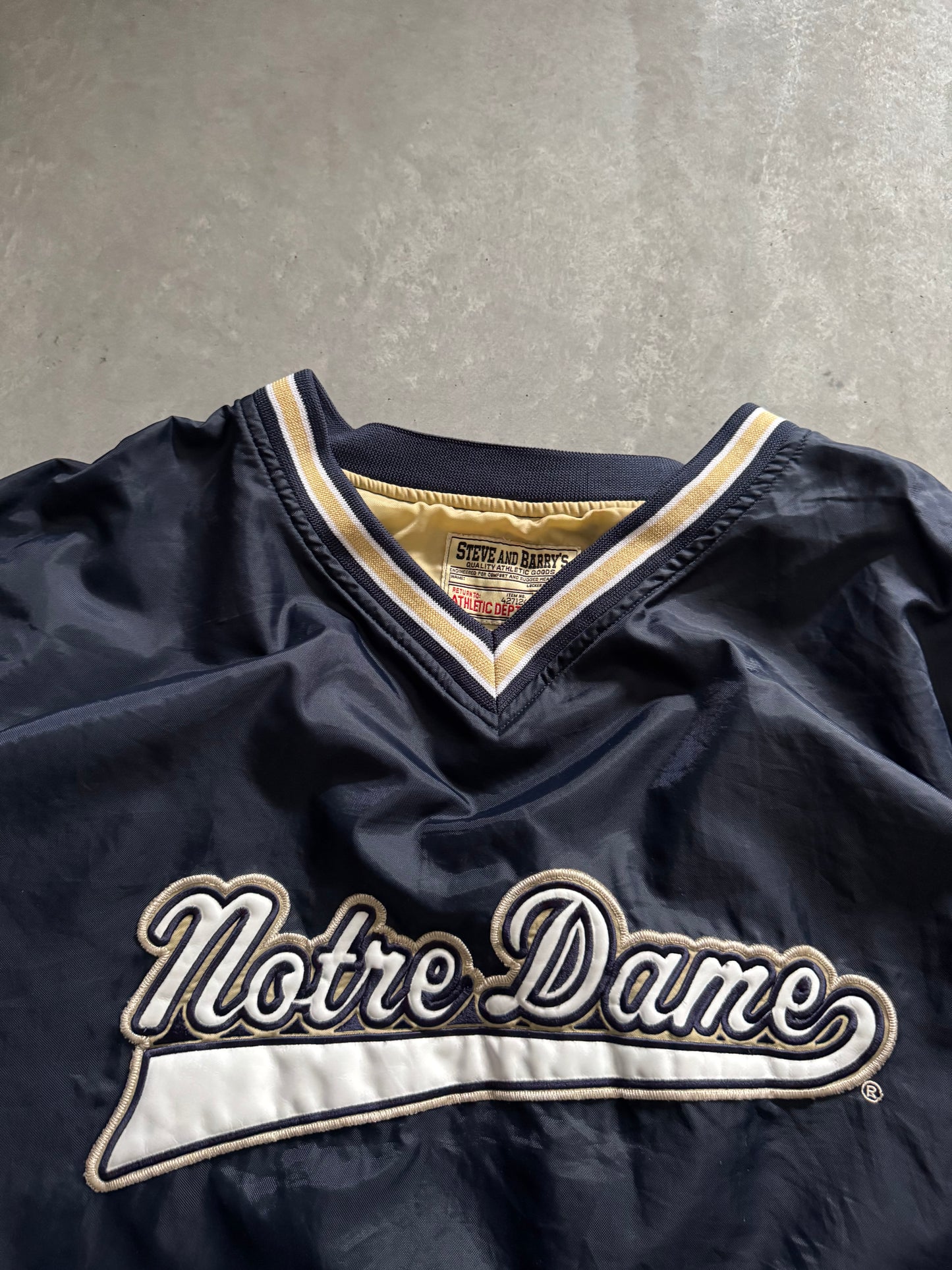 Vintage 90s Notre Dame Windbreaker - XL
