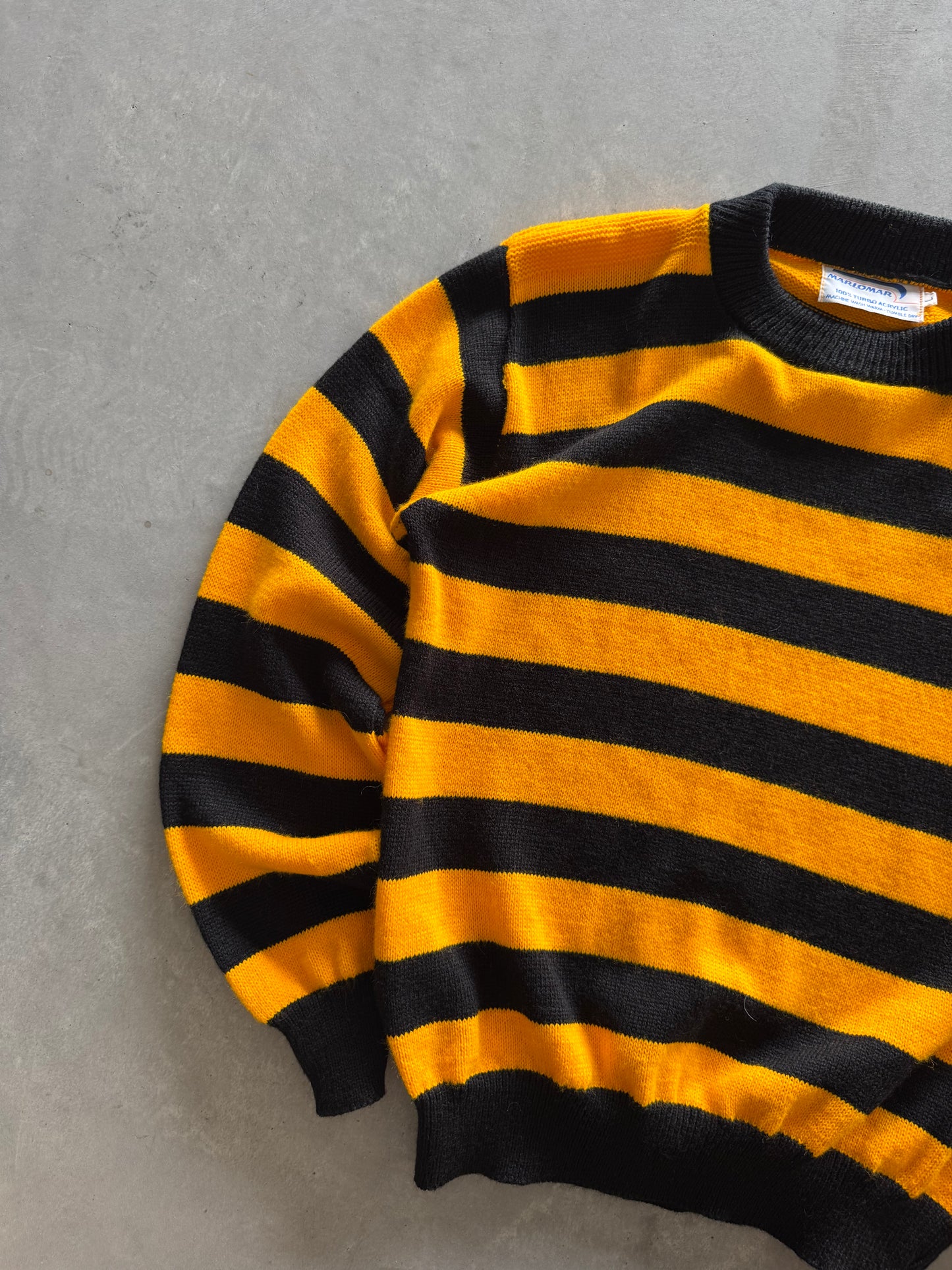 Vintage 90s Iowa Hawkeyes Striped Sweater - L