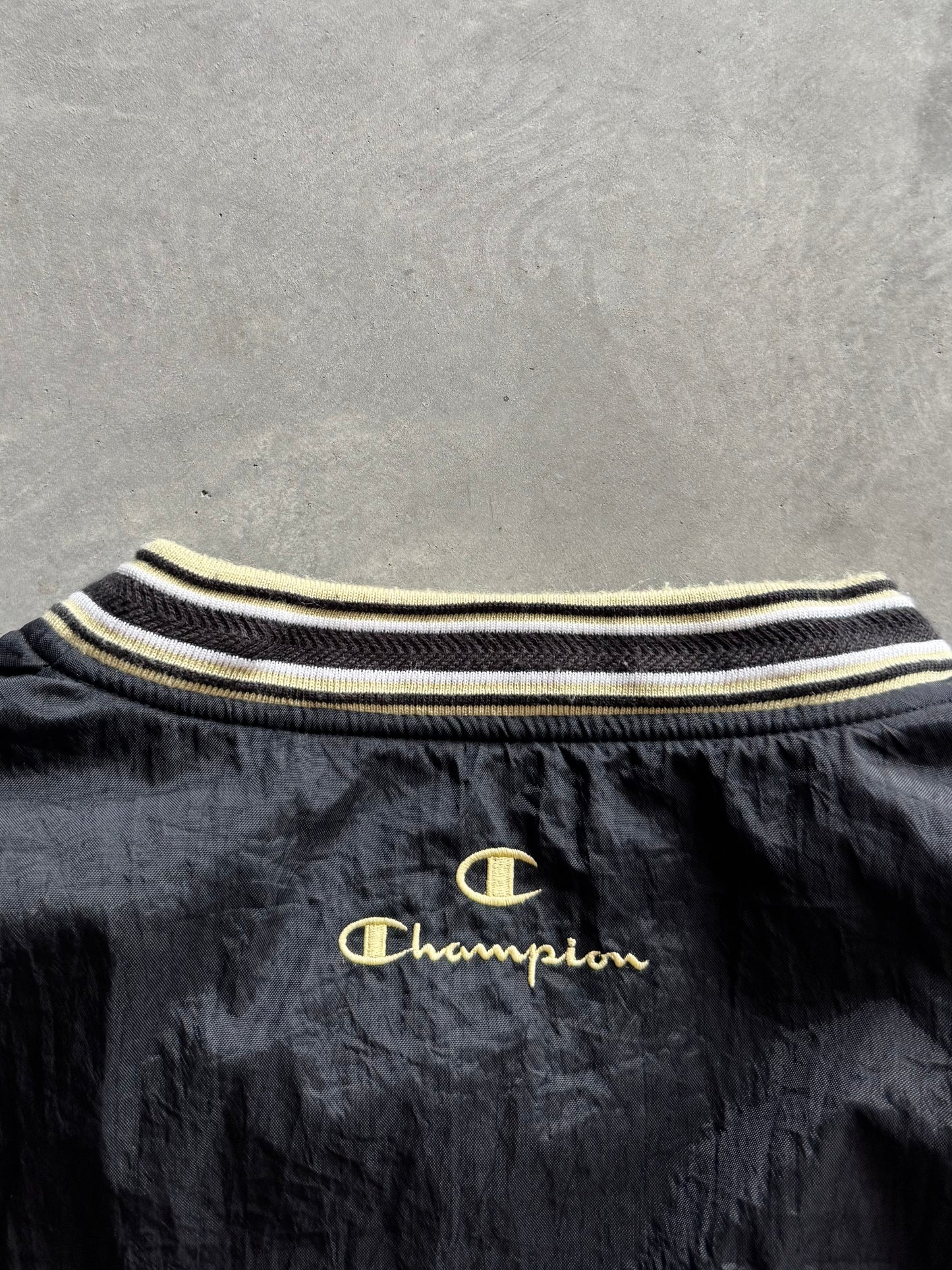 Vintage Champion Iowa Hawkeyes Windbreaker - XL