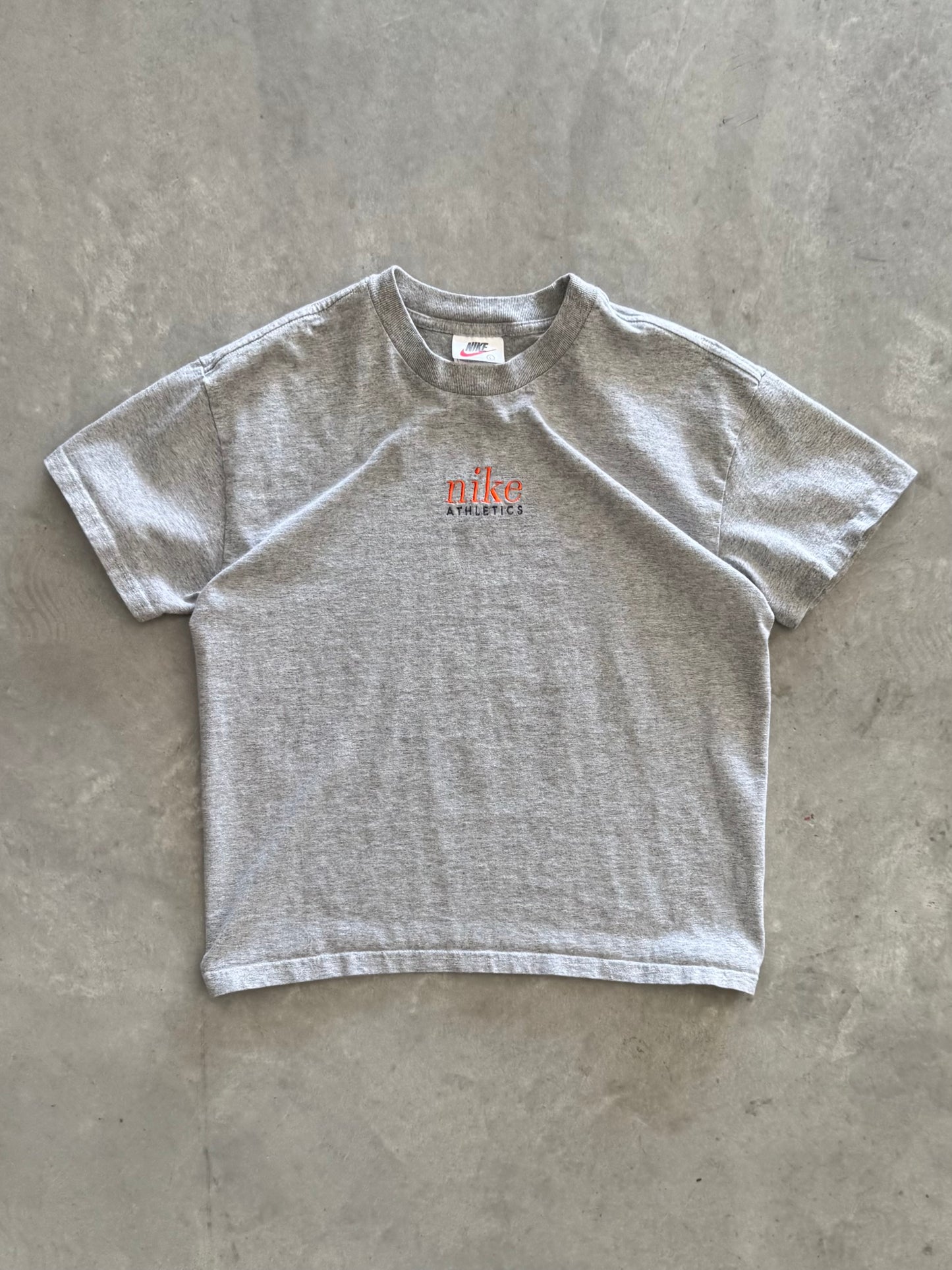 Vintage 90s Nike Tee - M