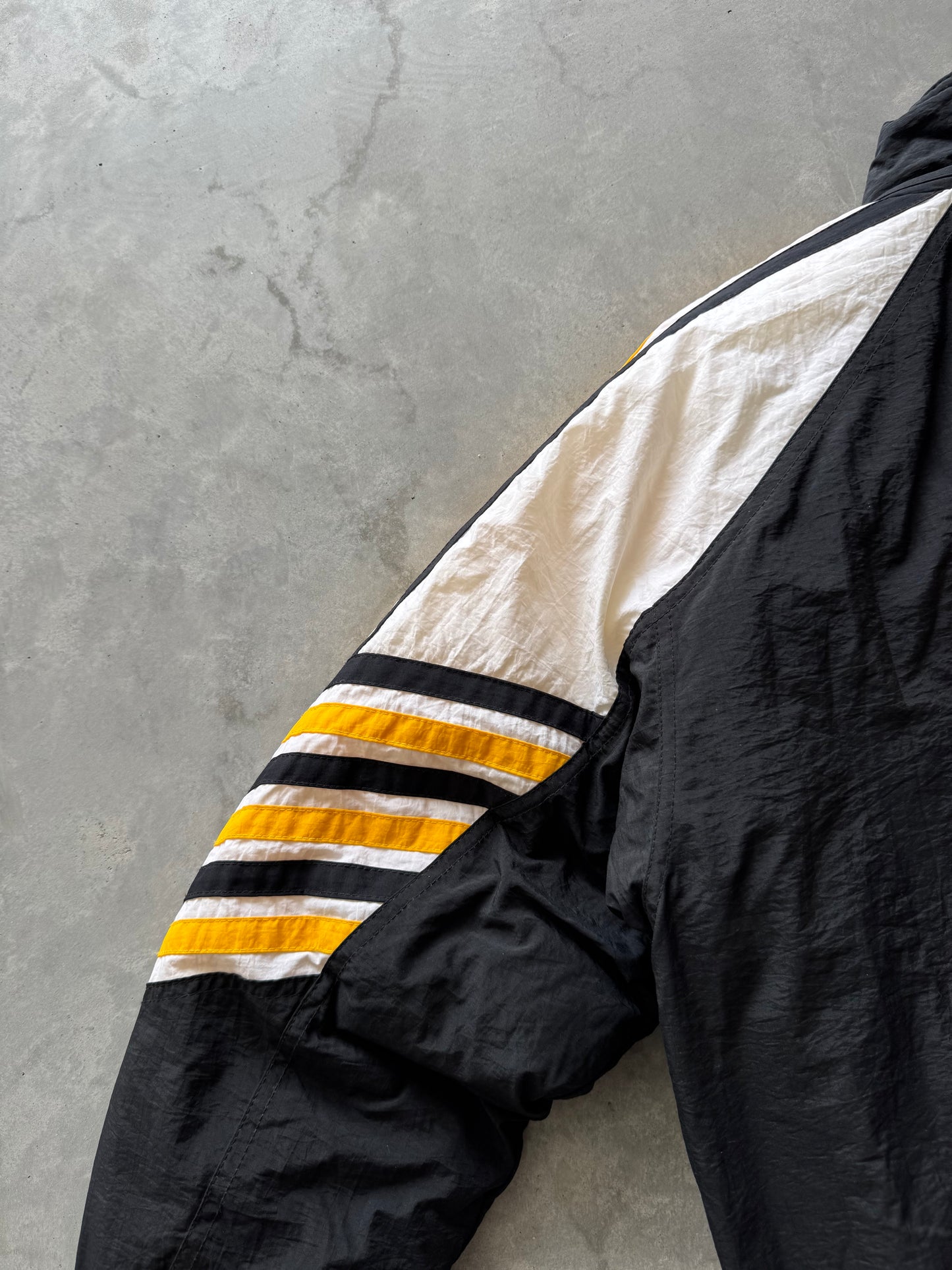 Vintage 90s Starter Iowa Hawkeyes Coat - M