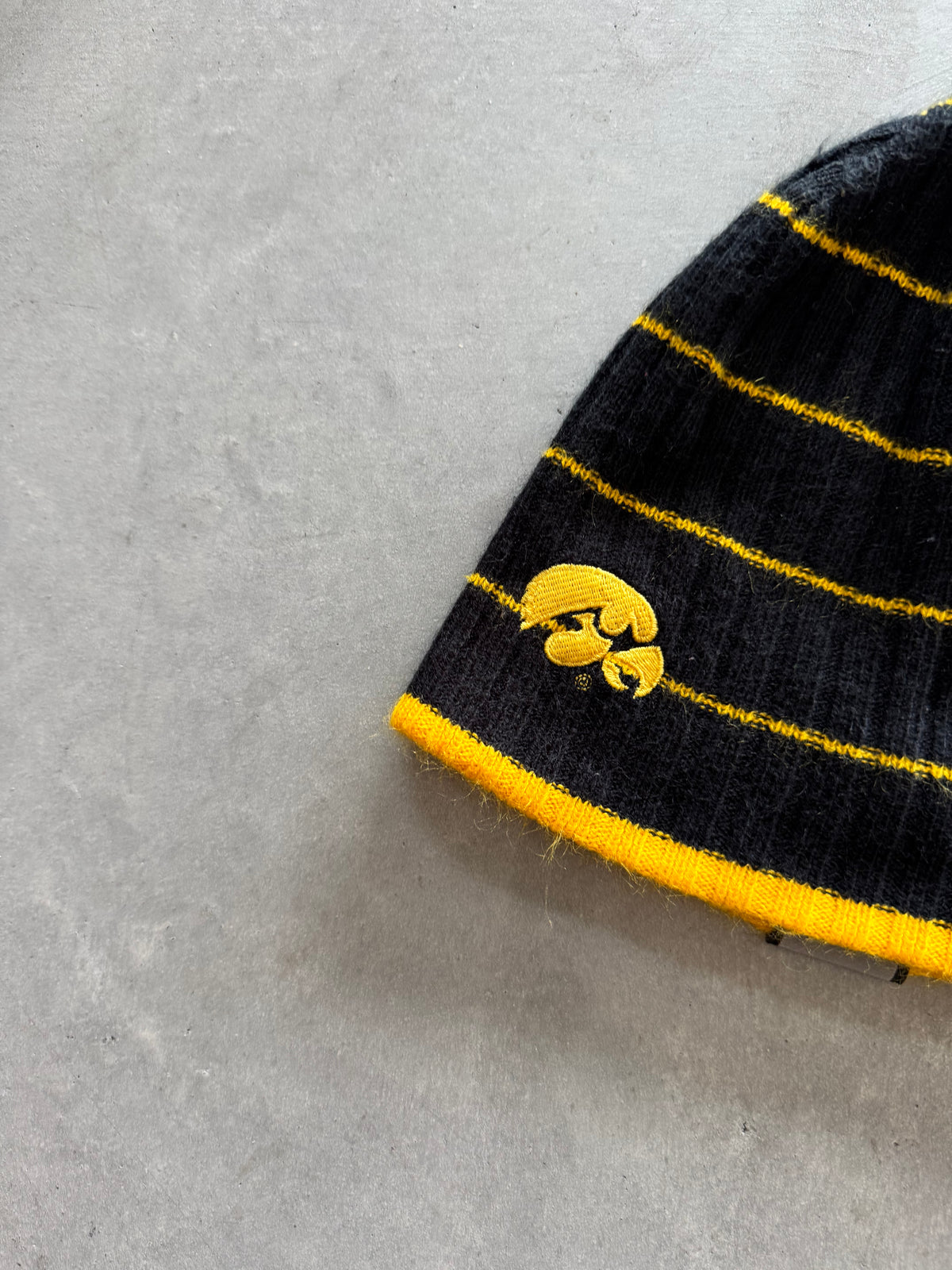Vintage Columbia Iowa Hawkeyes Reversible Beanie
