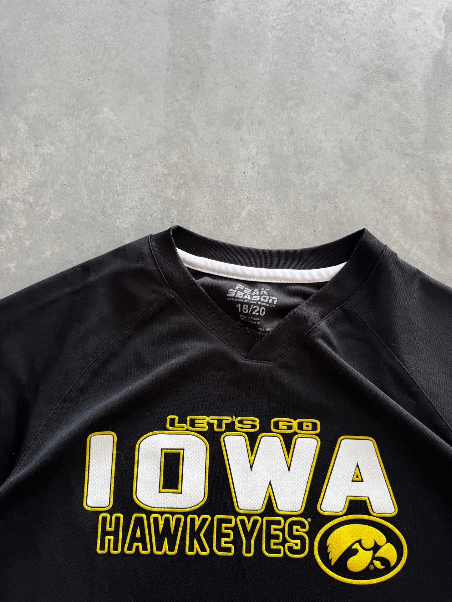 Vintage Iowa Hawkeyes Jersey Tee - M