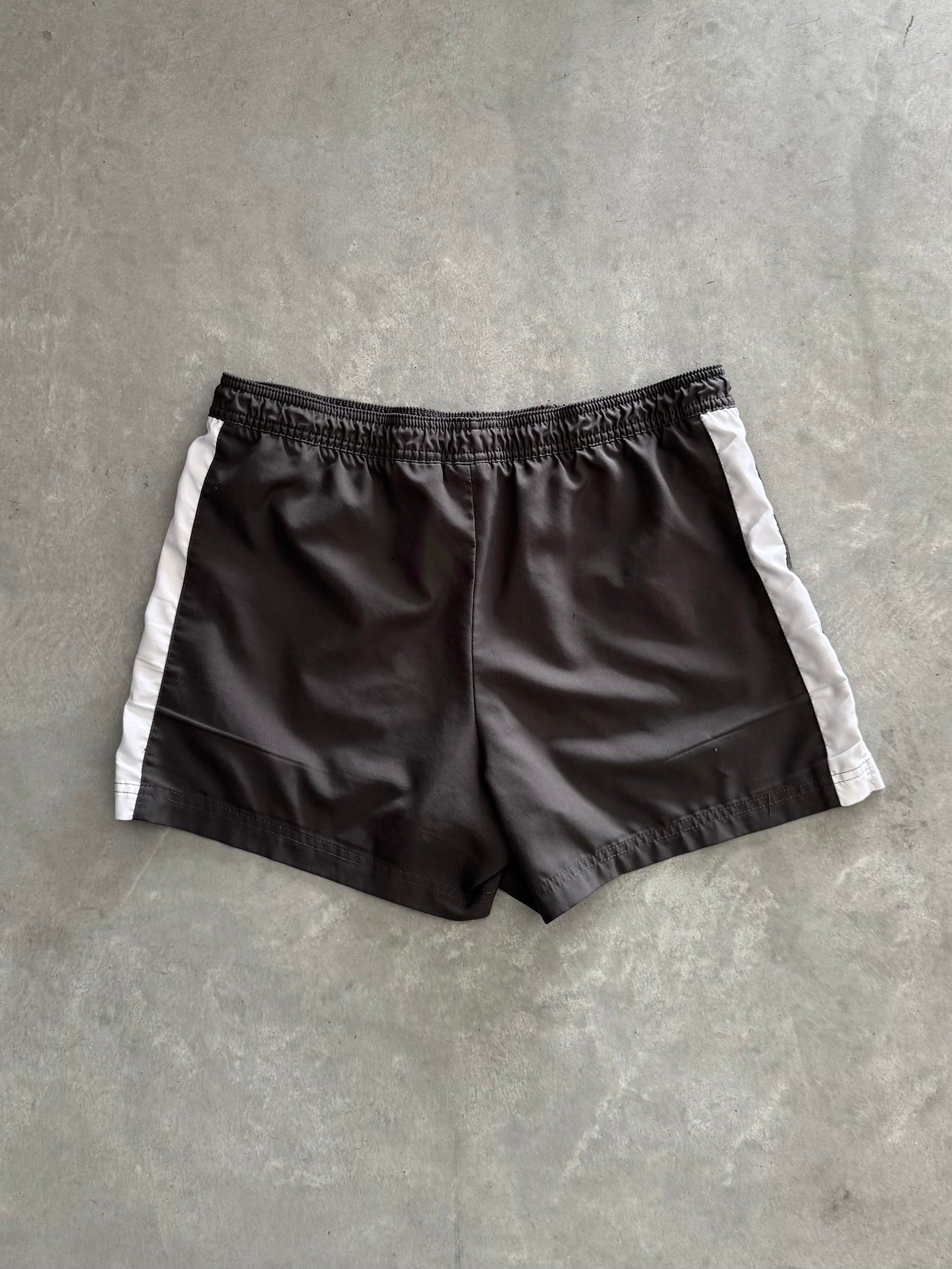 Vintage 00s Nike Track Shorts - S