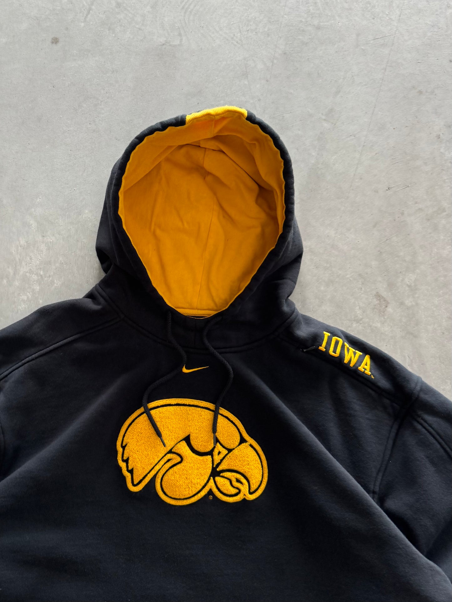 Vintage 90s Nike Iowa Hawkeyes Hoodie - XL