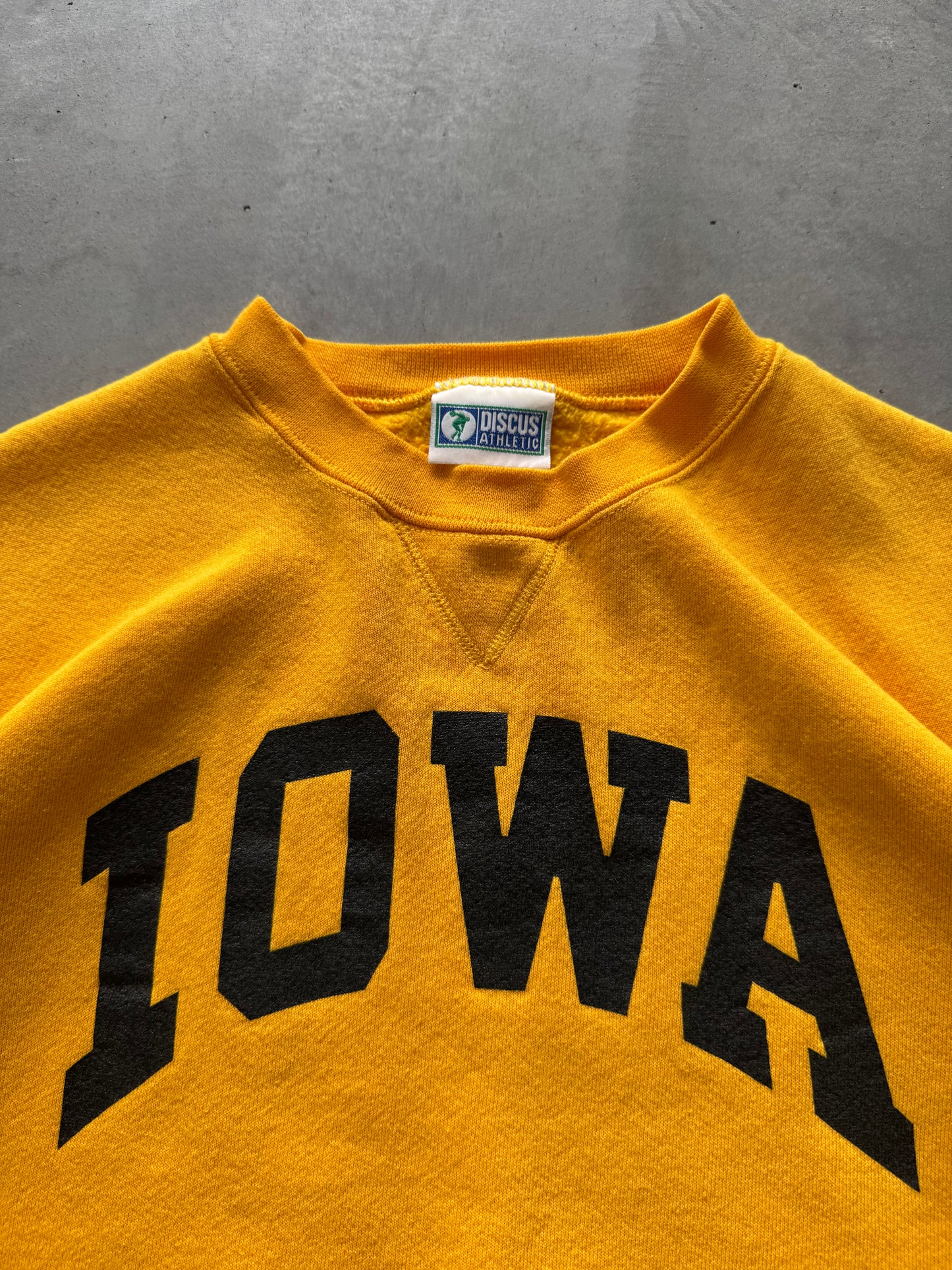 Vintage 90s Iowa Hawkeyes Sweatshirt - XL
