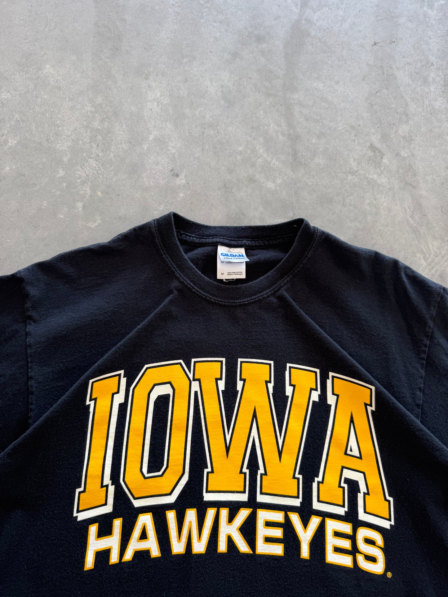 Vintage Iowa Hawkeyes Tee - M