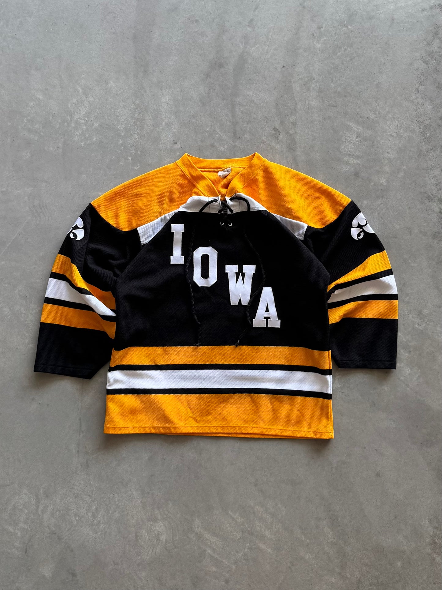 Vintage 80s/90s Iowa Hawkeyes Hockey Jersey - M