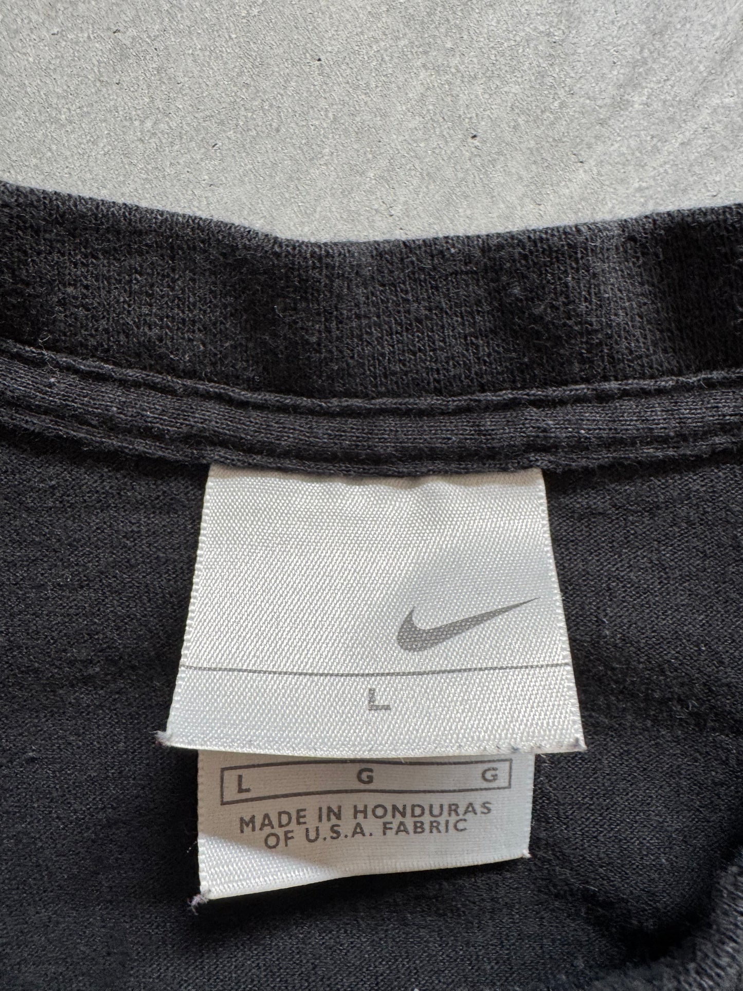 Vintage 00s Nike Tee - L