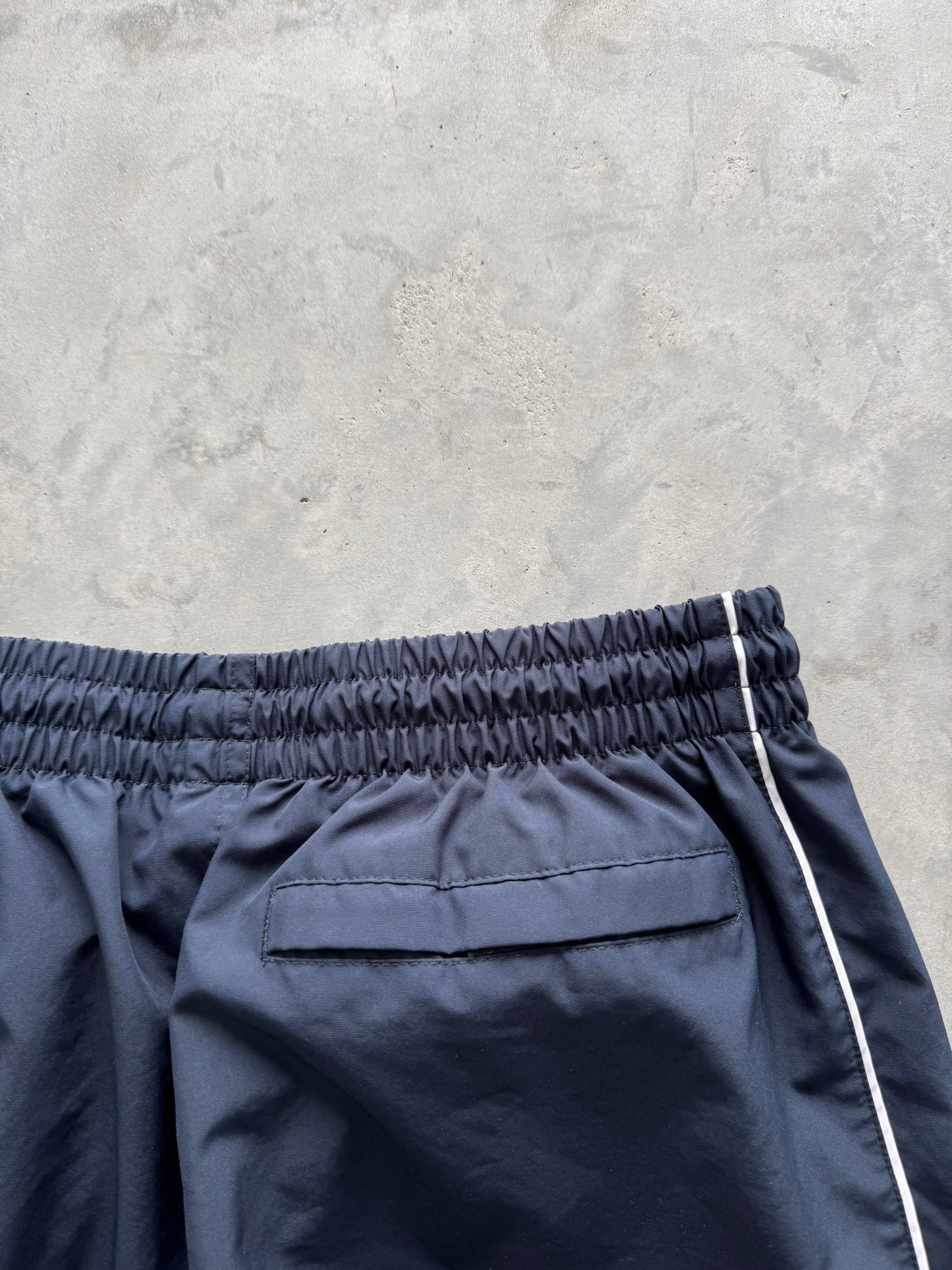 Vintage Nike Track Pants - L