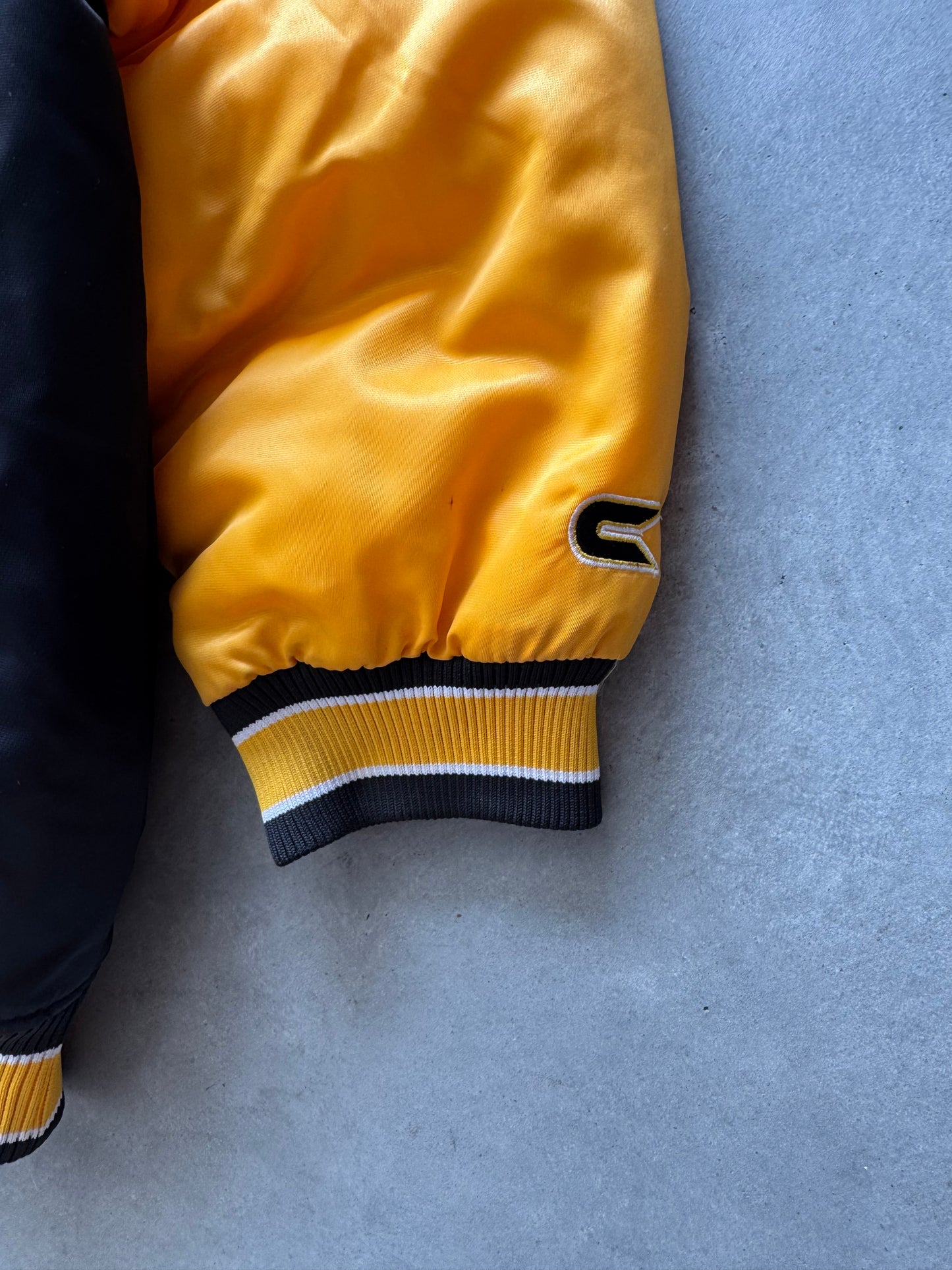 Vintage Iowa Hawkeyes Bomber Jacket - XL