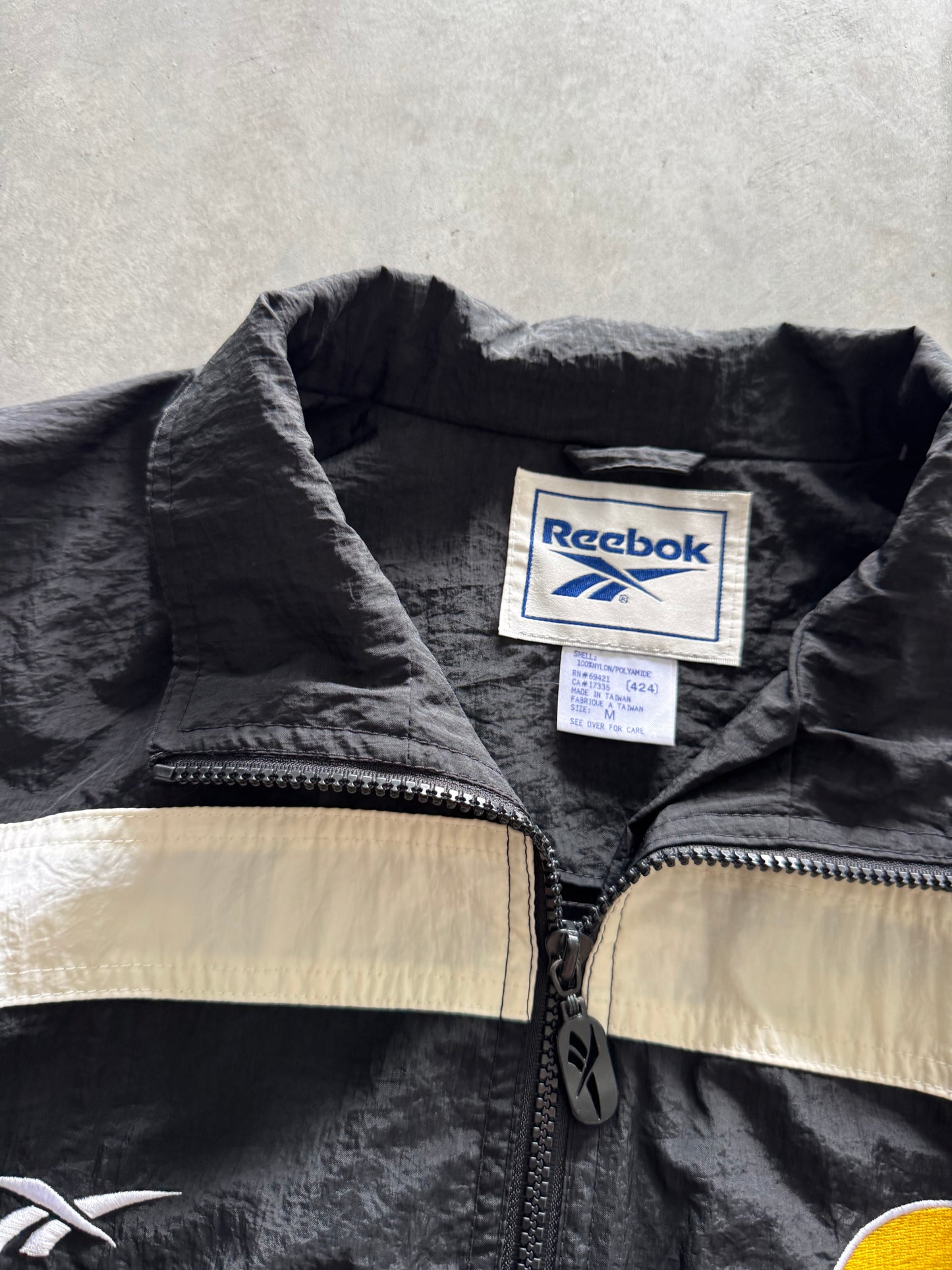 Vintage 90s Reebok Iowa Hawkeyes Jacket - M