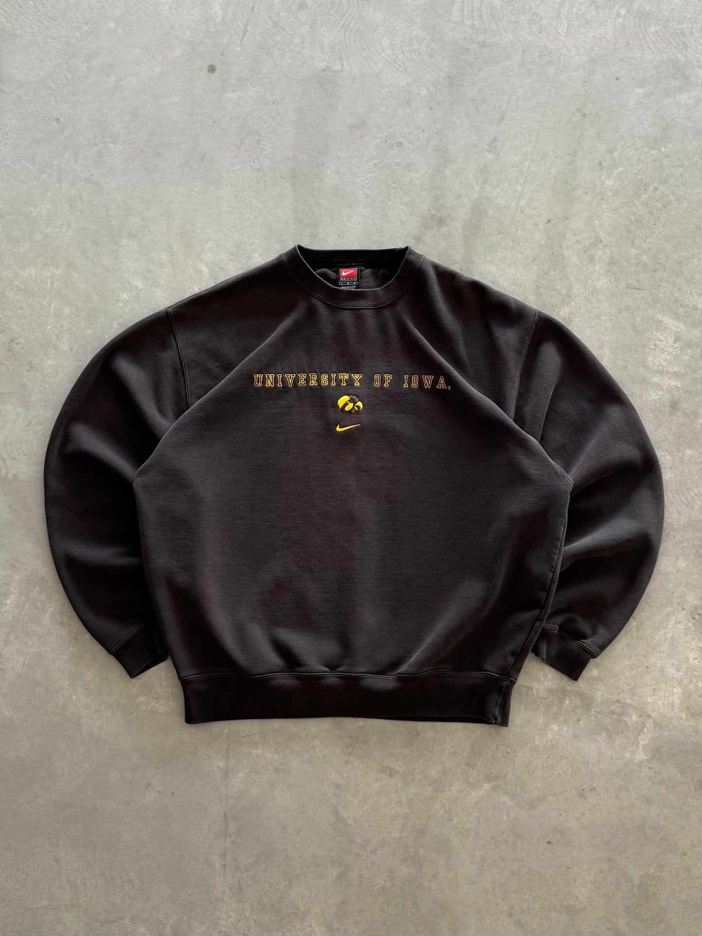 Vintage 90s Nike Iowa Hawkeyes Sweatshirt - L