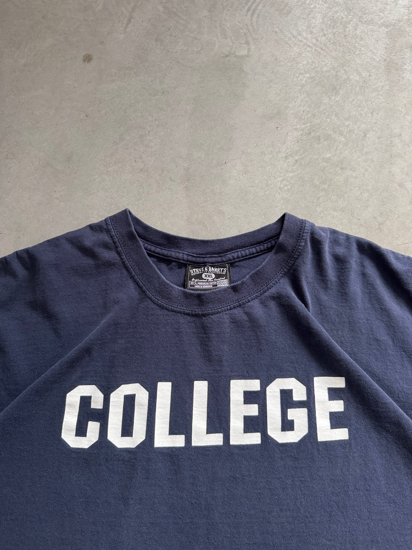 Vintage 90s College Tee - XXL