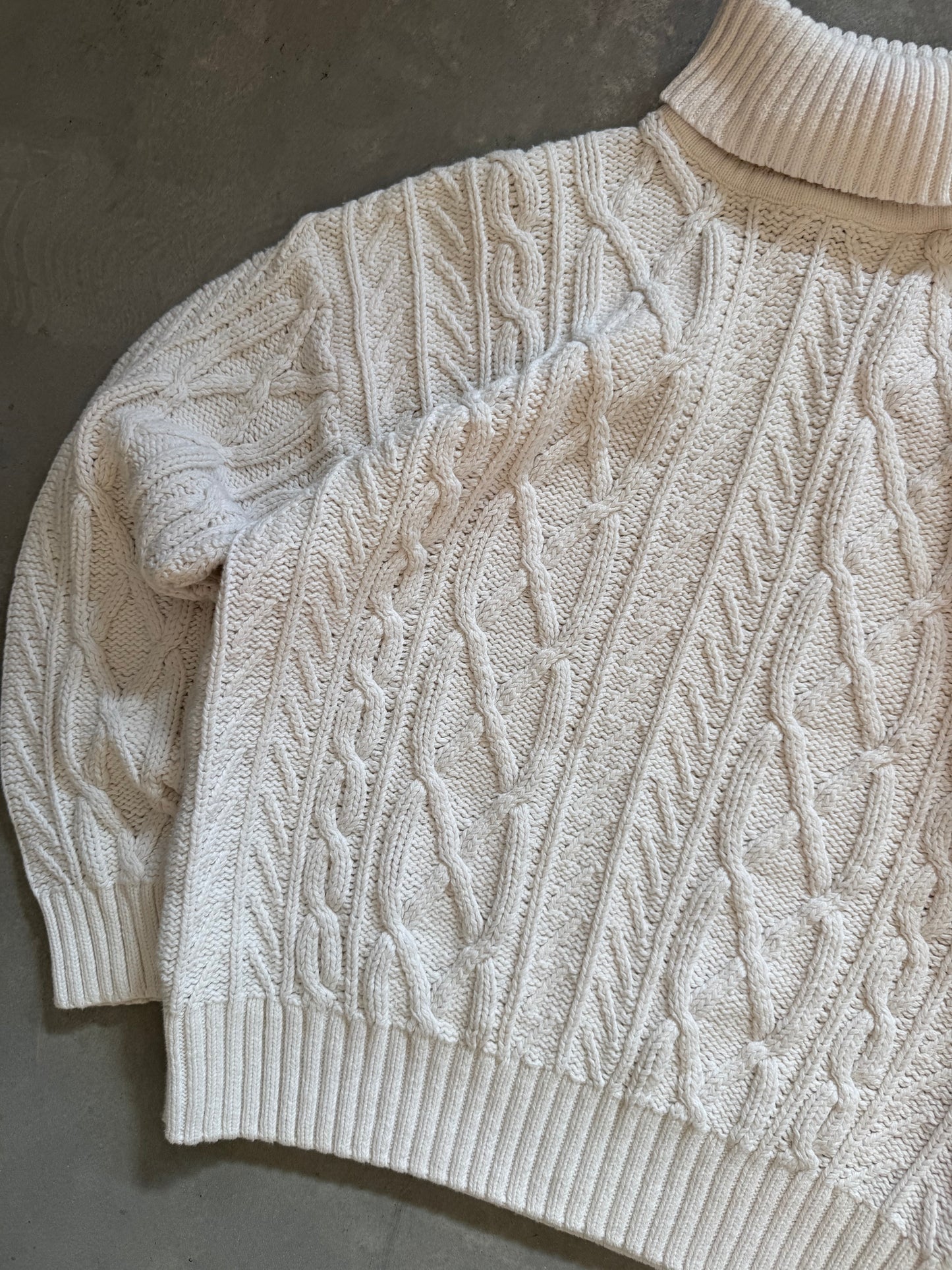 Vintage Cable Knit Turtle Neck Sweater - M