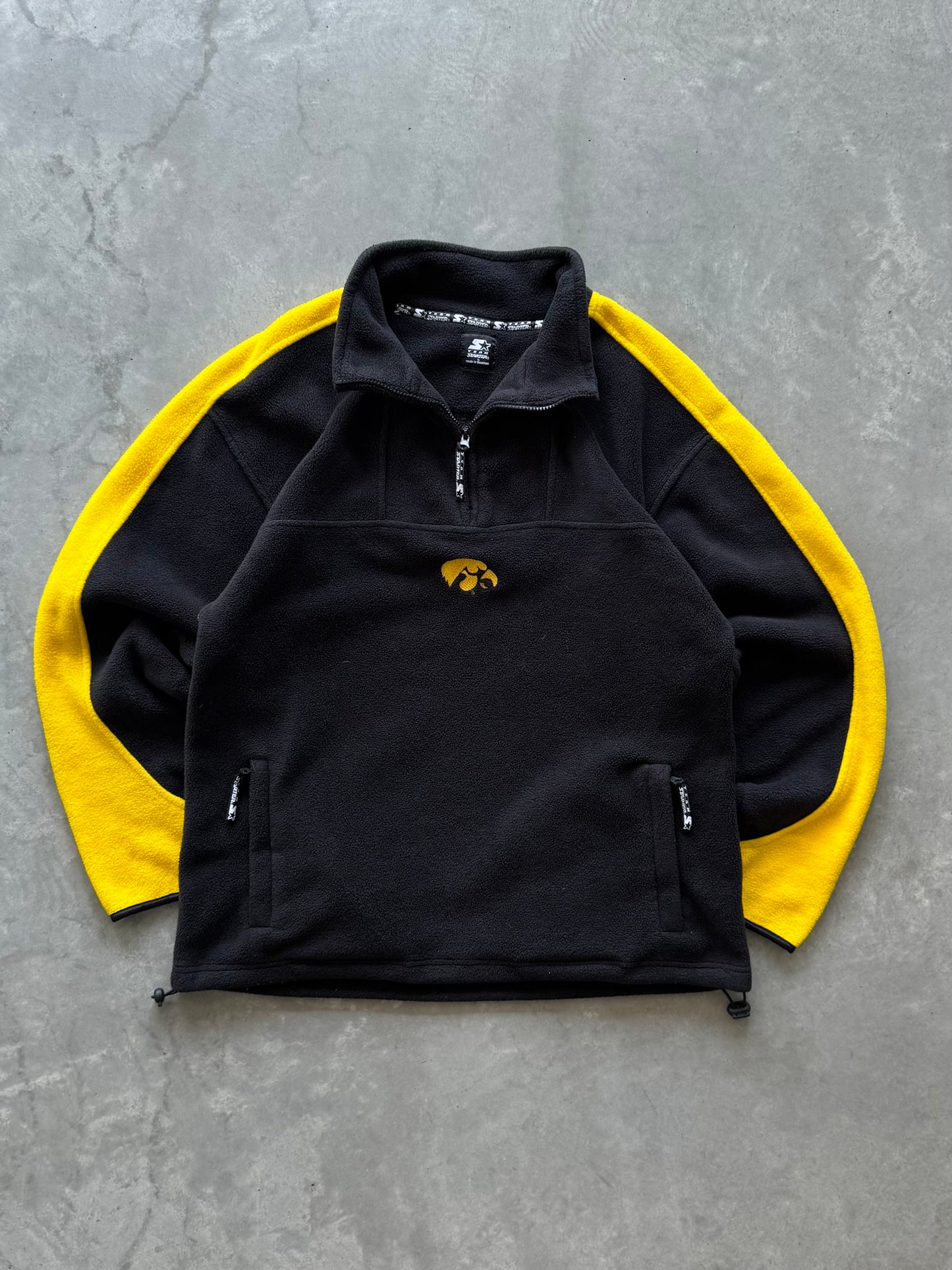 Vintage Iowa Hawkeyes Fleece Sweatshirt - L