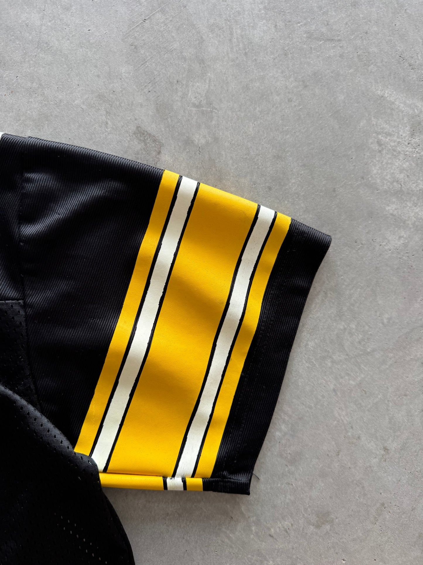 Vintage 90s Nike Iowa Hawkeyes Jersey - M