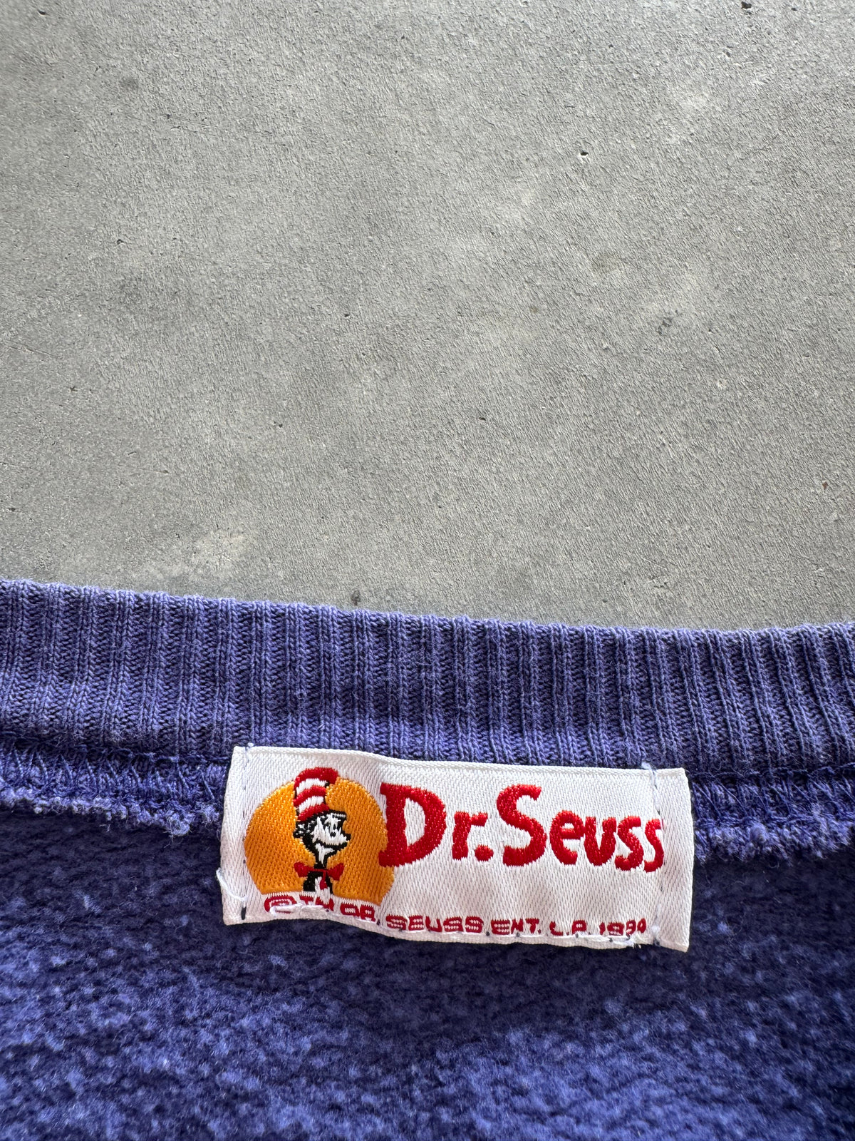 Vintage 90s Dr. Seuss Sweatshirt - L