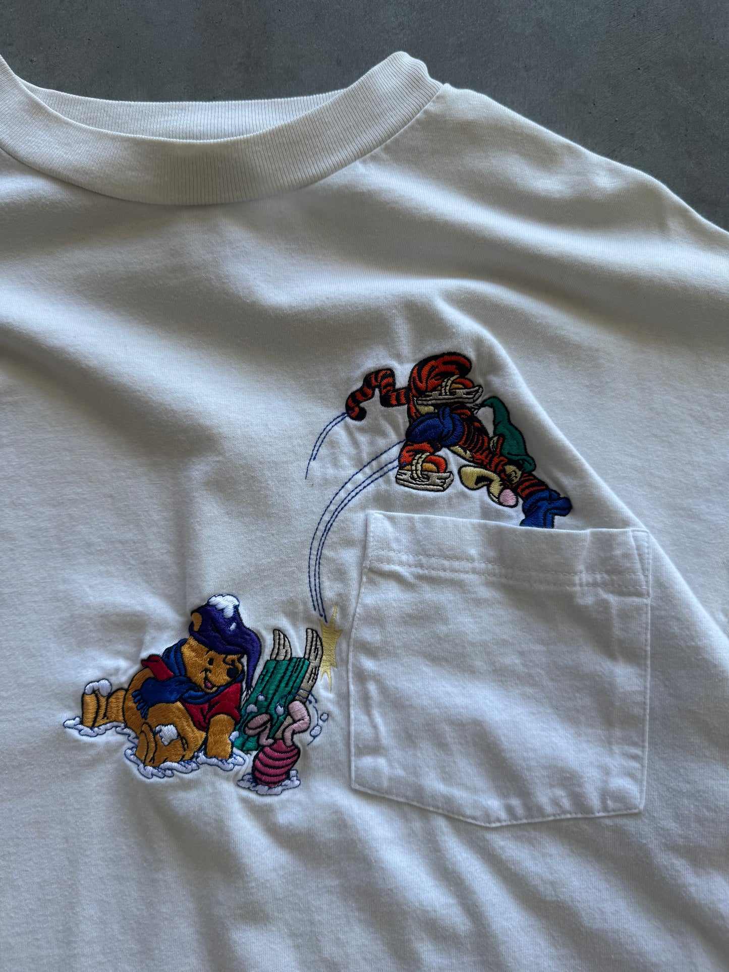 Vintage Winnie the Pooh Longsleeve - XL
