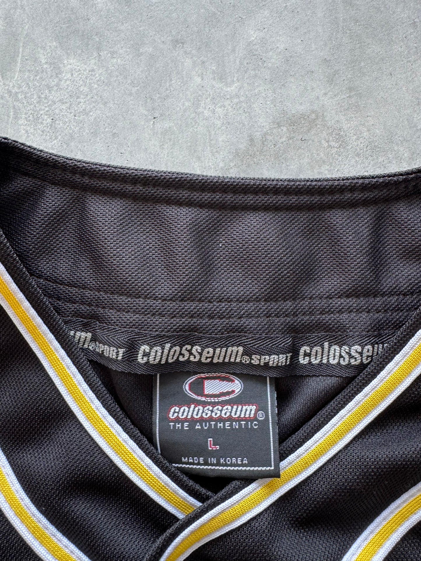 Vintage Iowa Hawkeyes Baseball Jersey - L