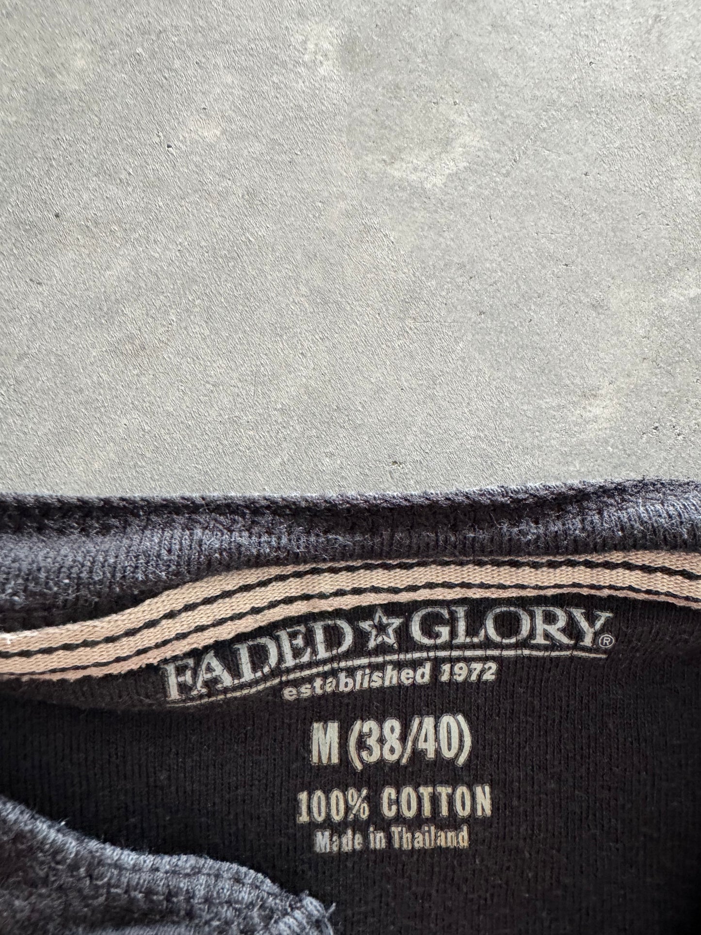 Vintage Faded Glory Waffle Knit - M