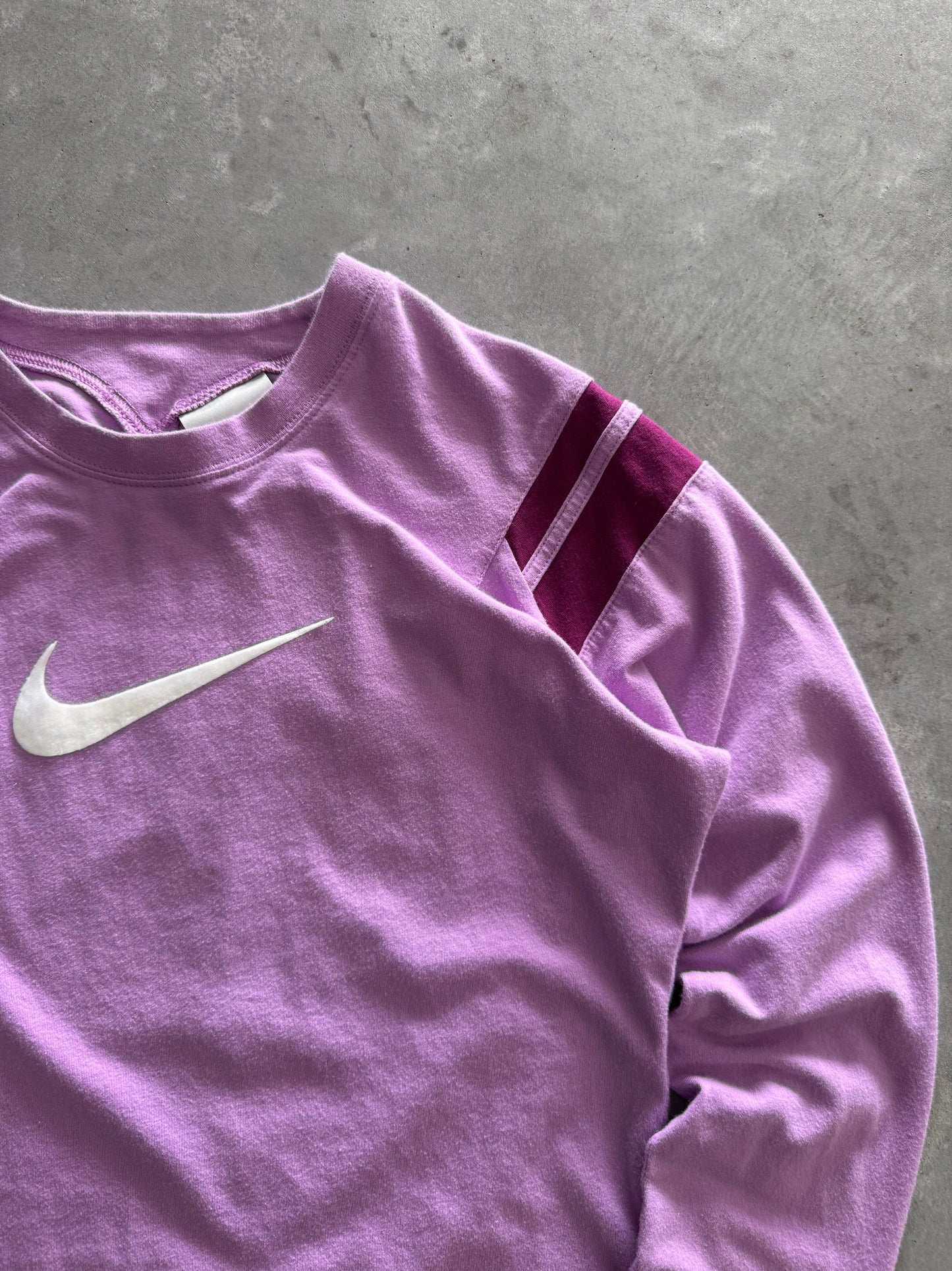 Vintage 00s Nike Women’s Baby Tee Long Sleeve - M