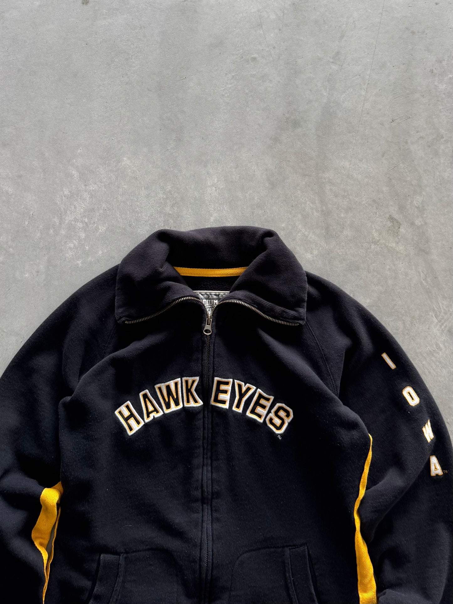 Vintage Iowa Hawkeyes Women’s Zip Up - M