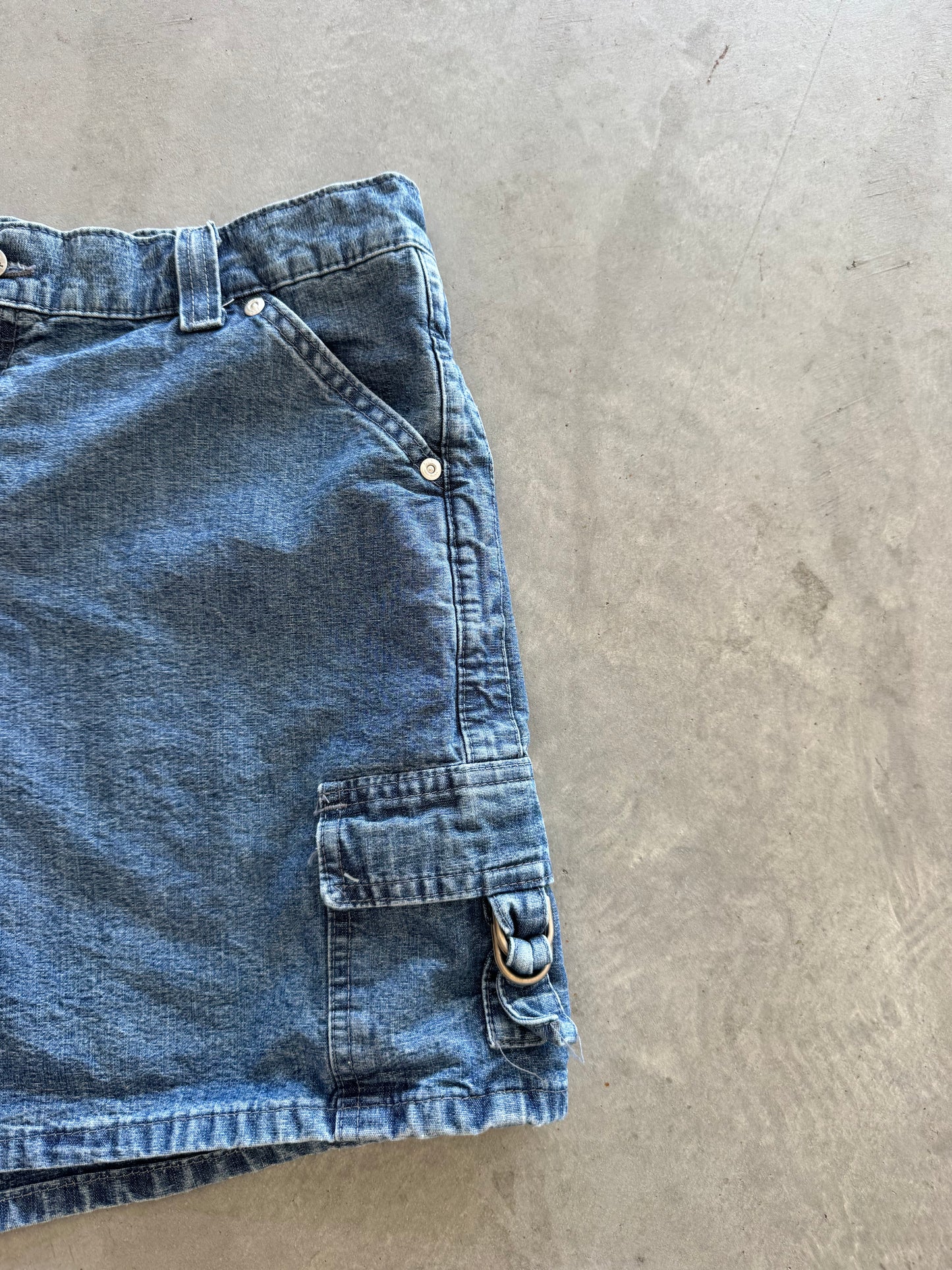 Vintage Riveted by Lee Denim Shorts - 32x4