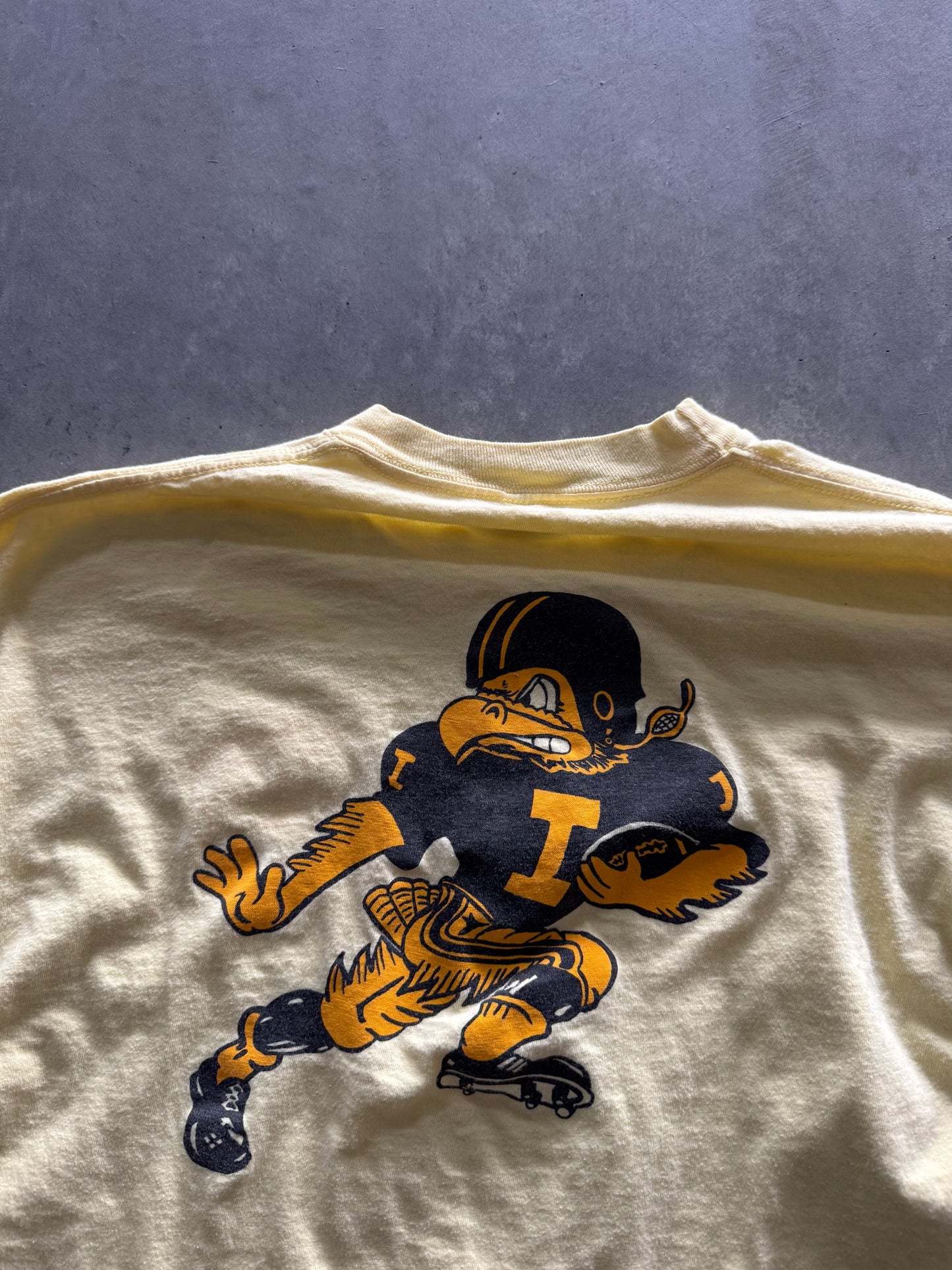 Vintage Iowa Hawkeyes Long Sleeve - M