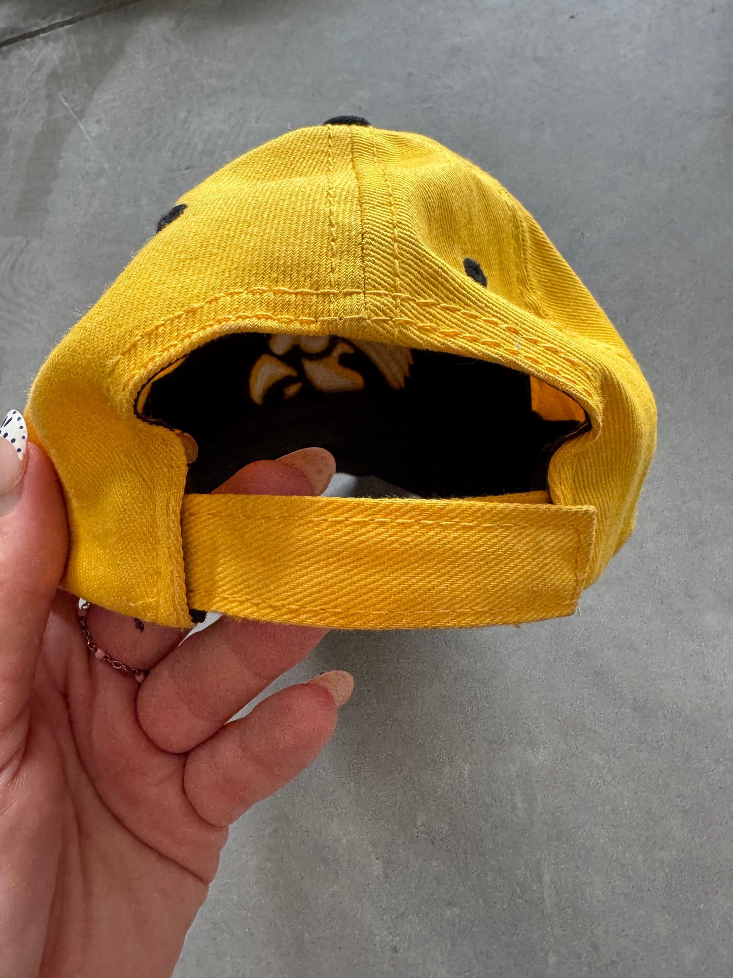 Vintage Iowa Hawkeyes Hat