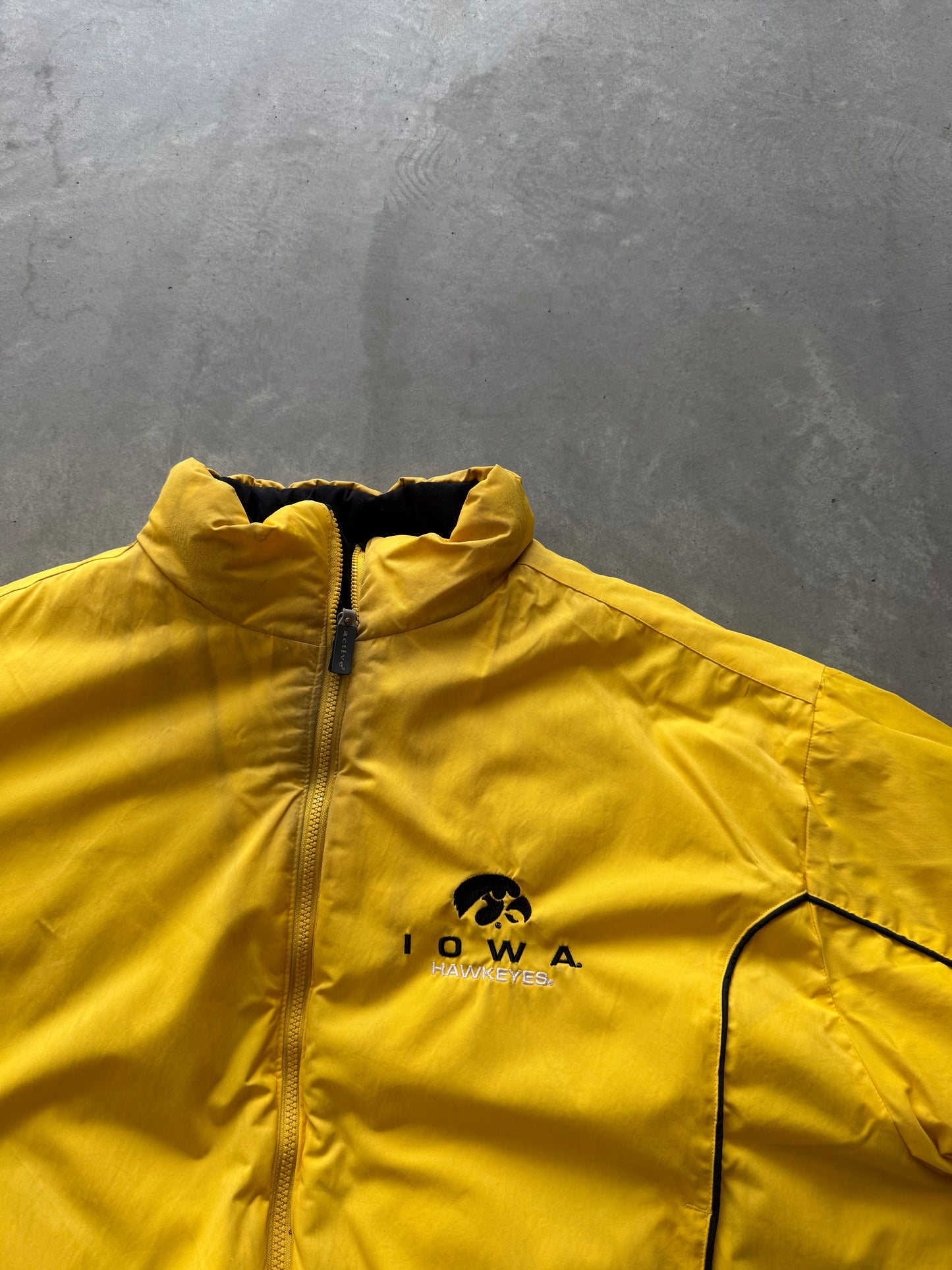 Vintage Iowa Hawkeyes Reversible Coat - XXL