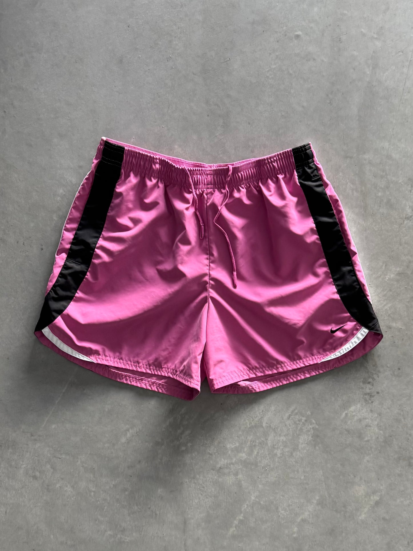 Vintage Nike Shorts - M