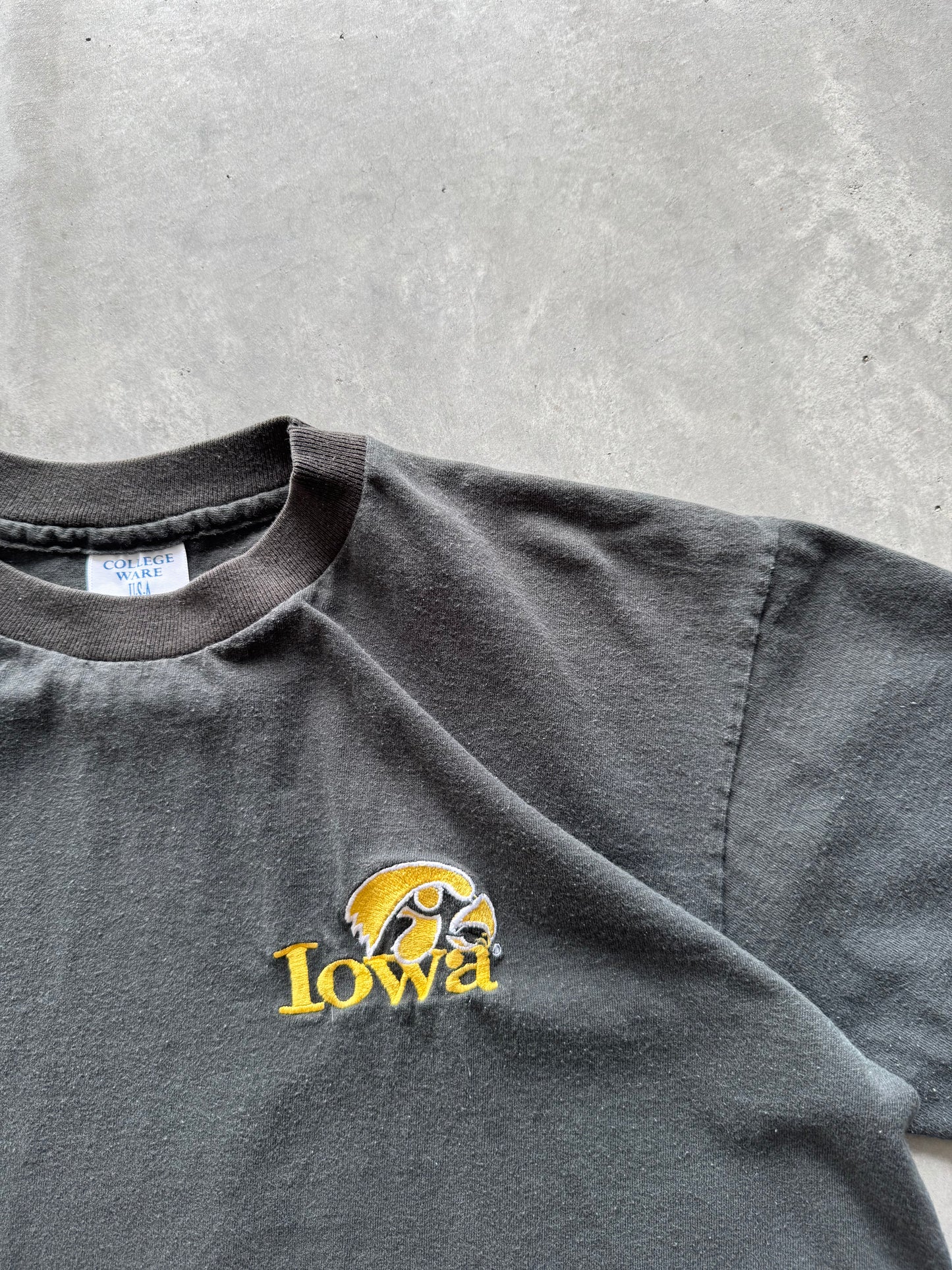 Vintage Iowa Hawkeyes Tee - L