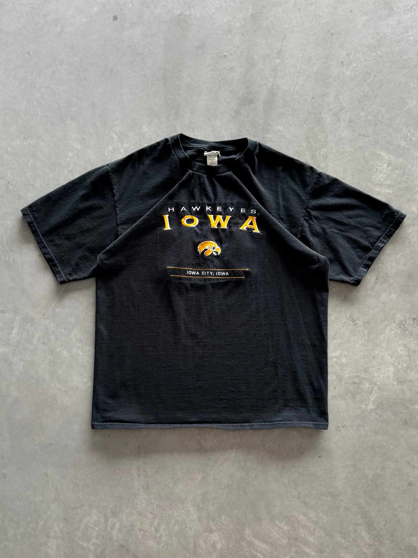 Vintage 90s Lee Iowa Hawkeyes Tee - XL