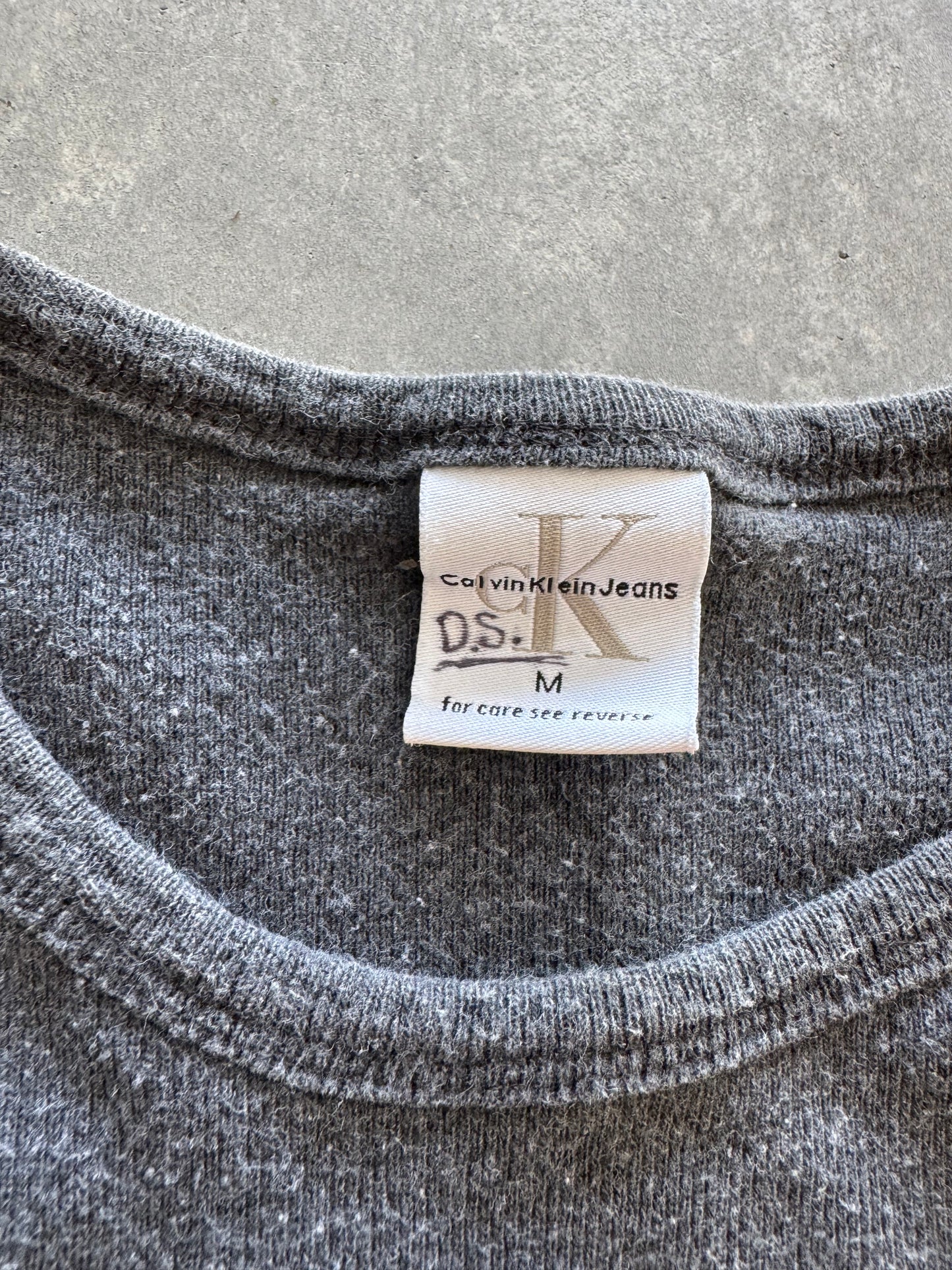 Vintage Calvin Klein Women’s Baby Tee - M
