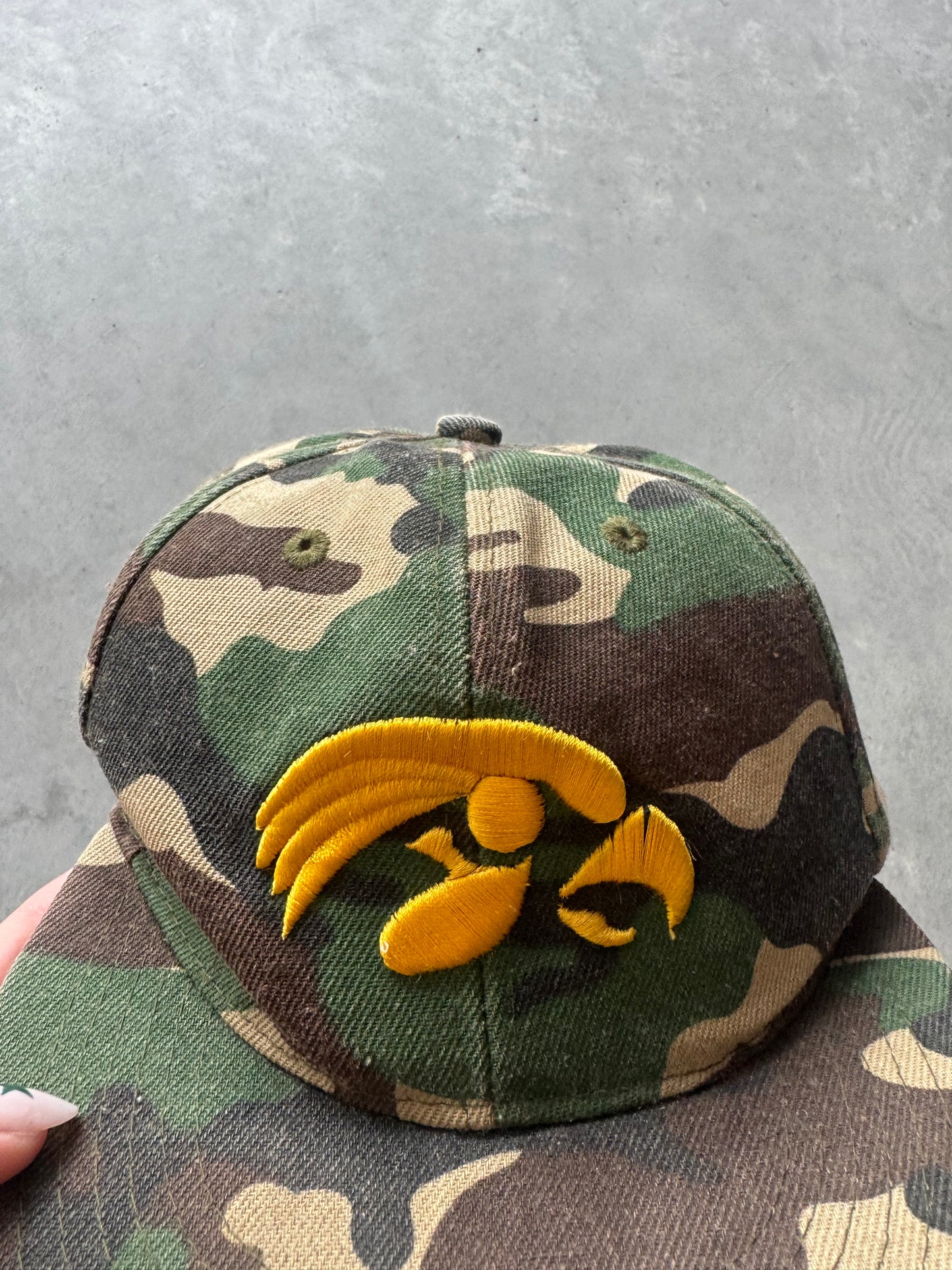 Vintage Iowa Hawkeyes Snapback