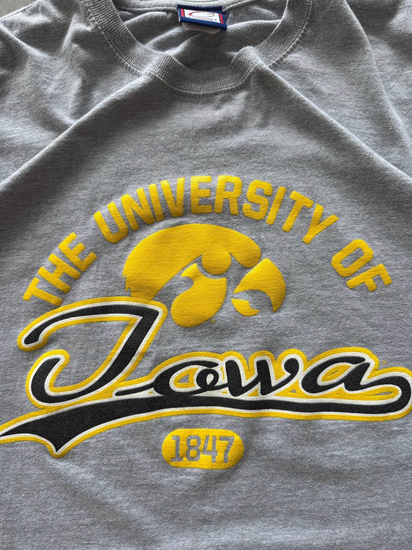 Vintage Iowa Hawkeyes Longsleeve - XL