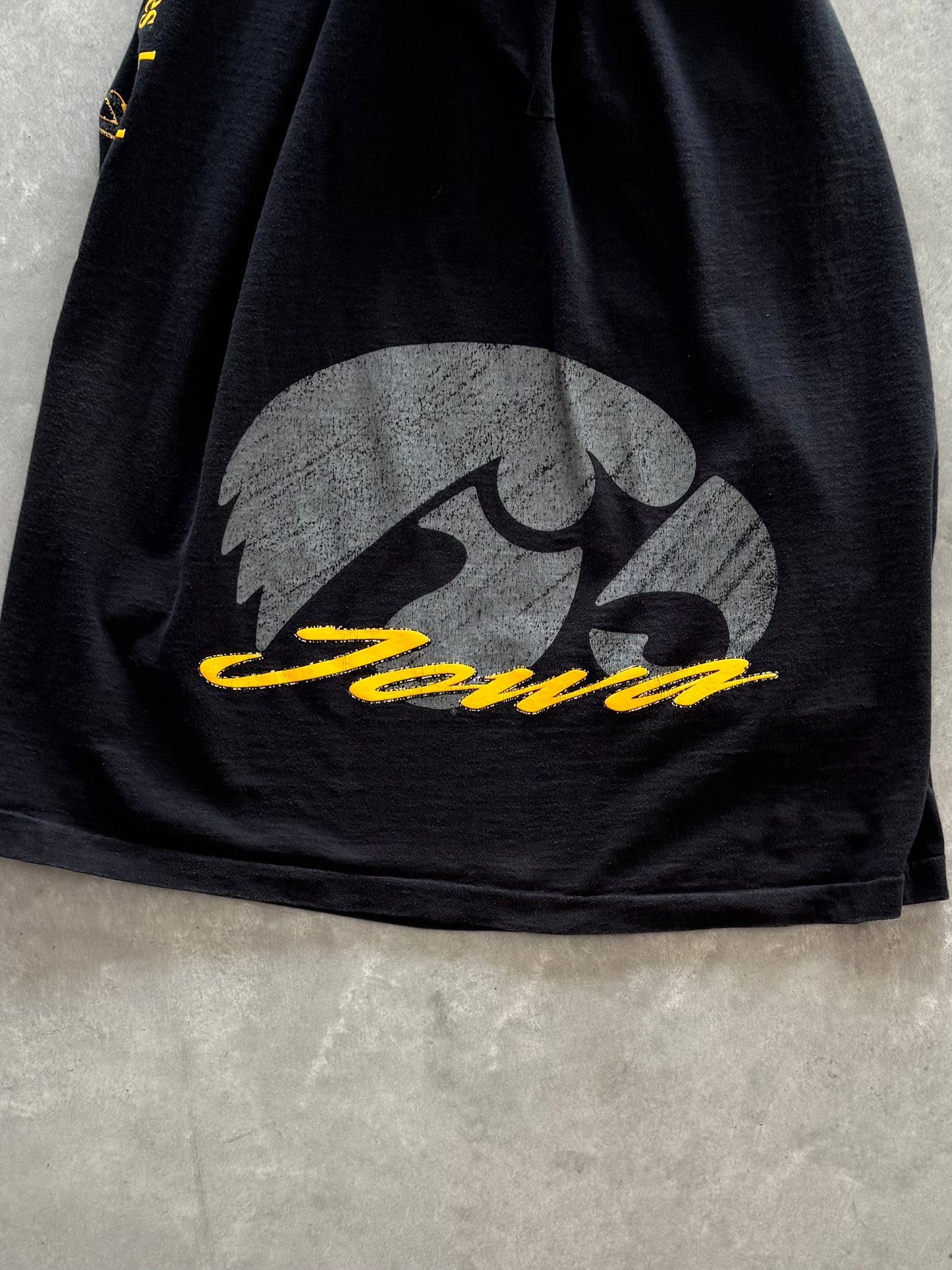 Vintage 90s Iowa Hawkeyes Tee - XXL
