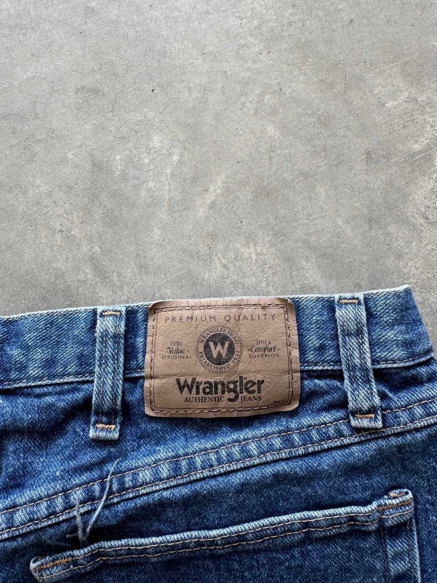 Vintage Wrangler Jorts - 34x9